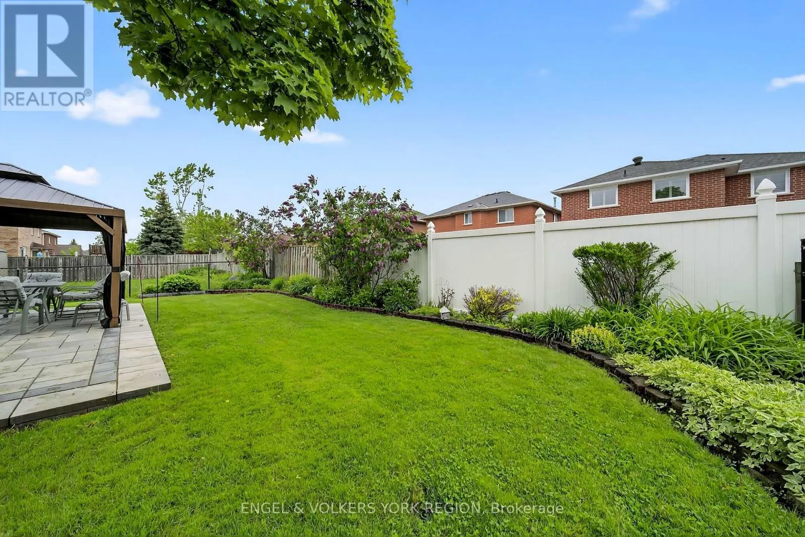 168 HURST DRIVE