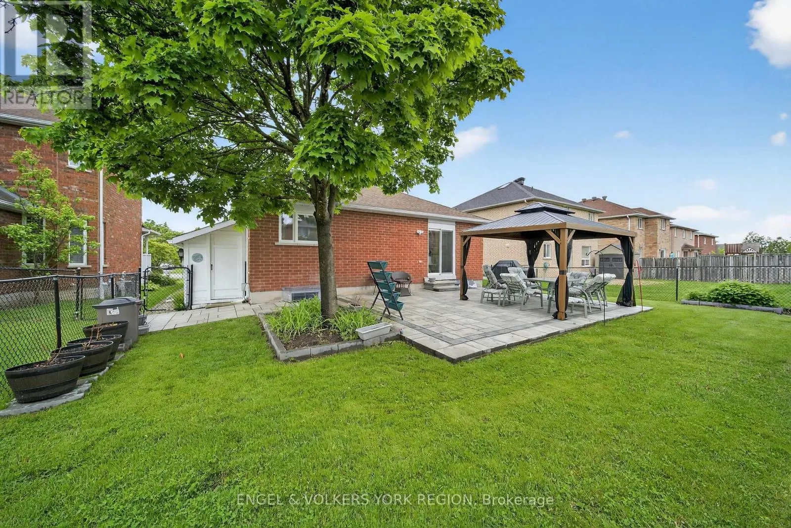 168 HURST DRIVE