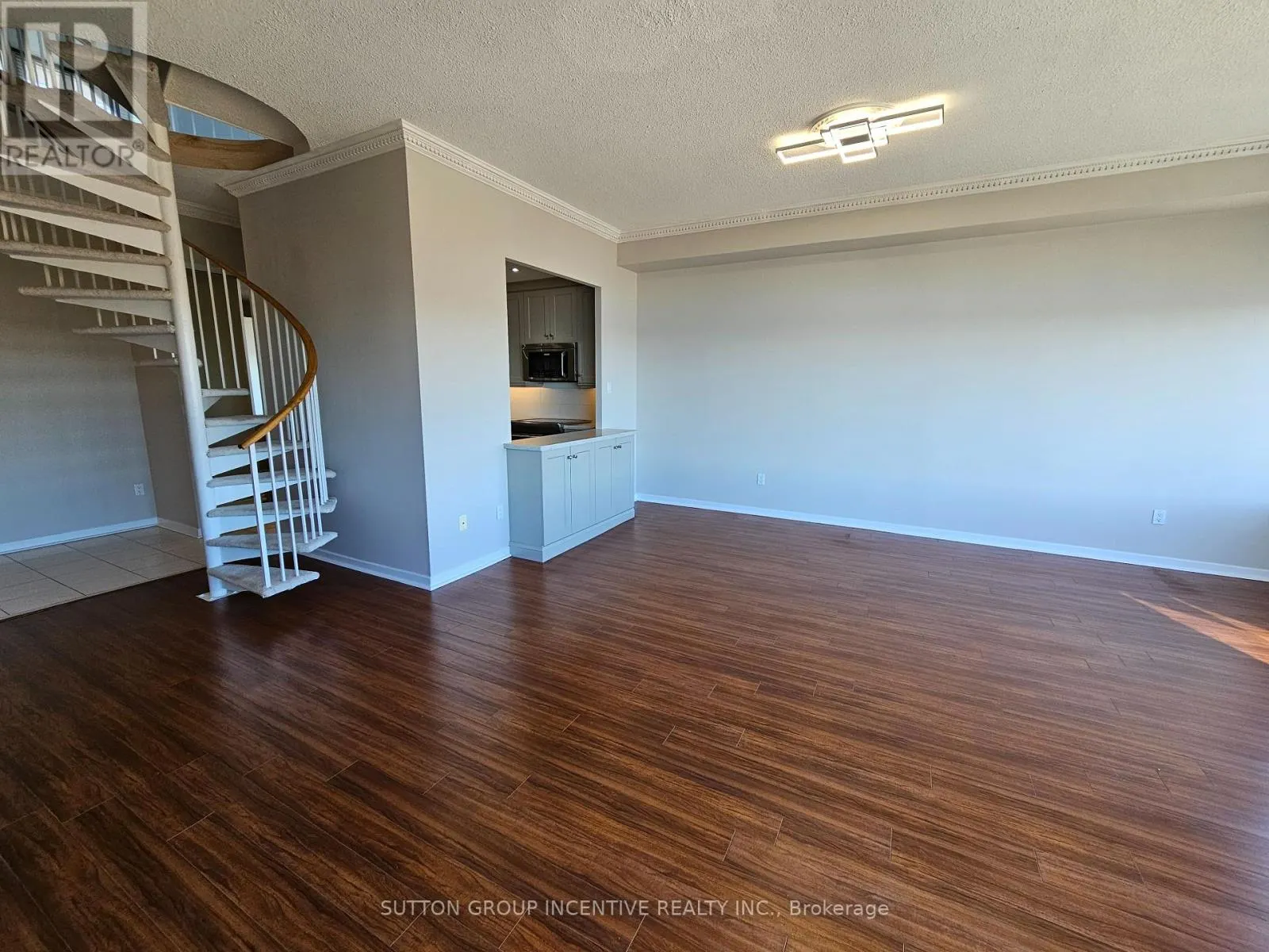 PH-1503 - 181 COLLIER STREET