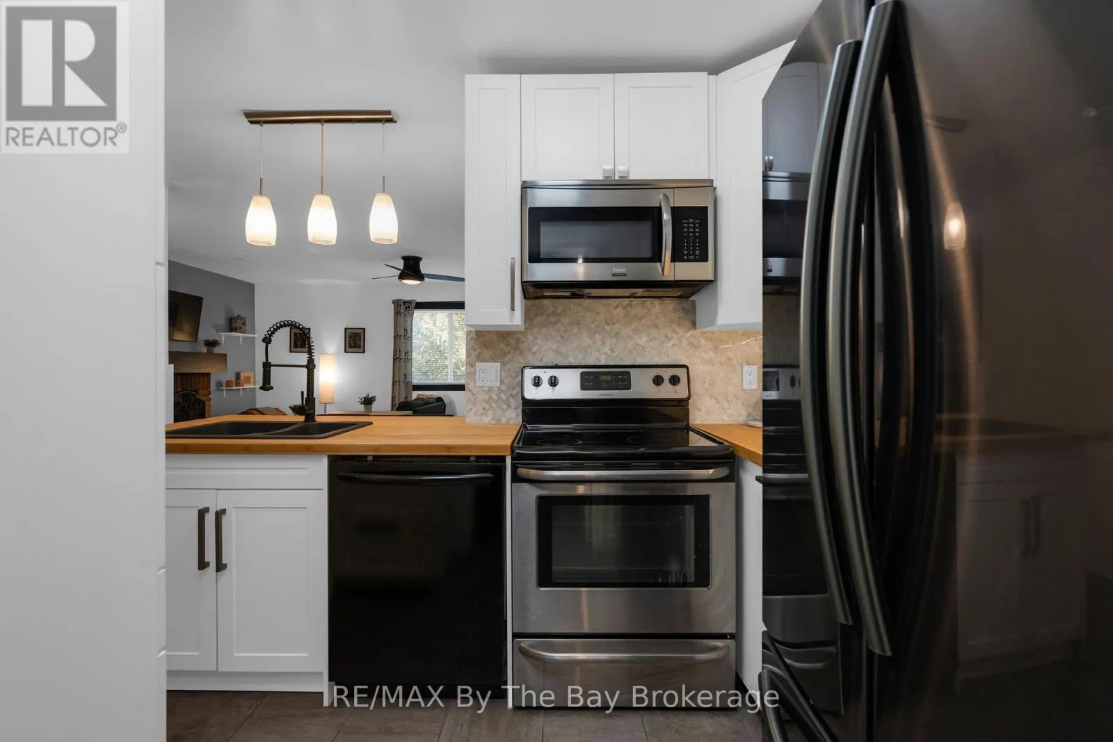 39 - 19 DAWSON DRIVE, #39