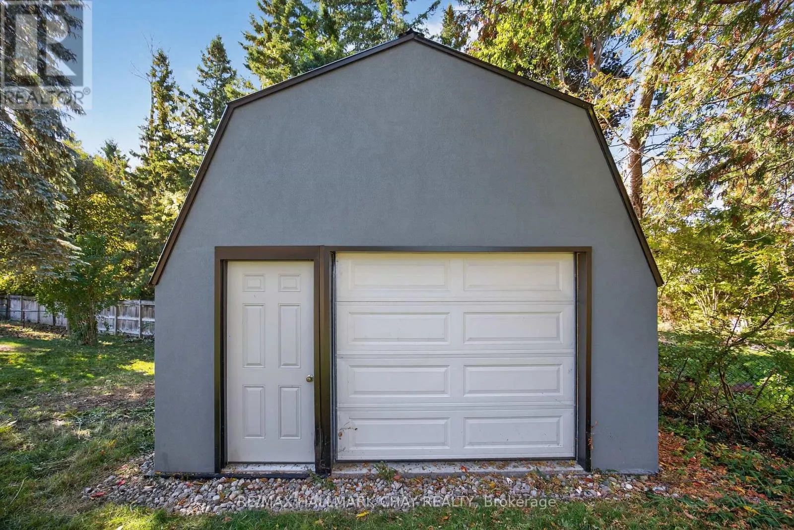 207 MERRETT DRIVE