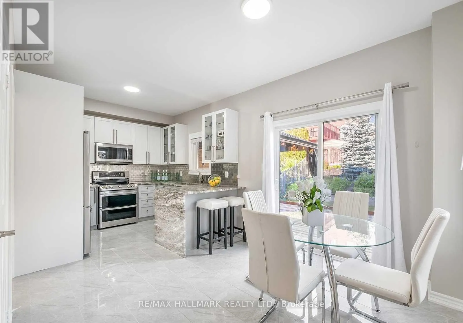 17 SILVER TRAIL