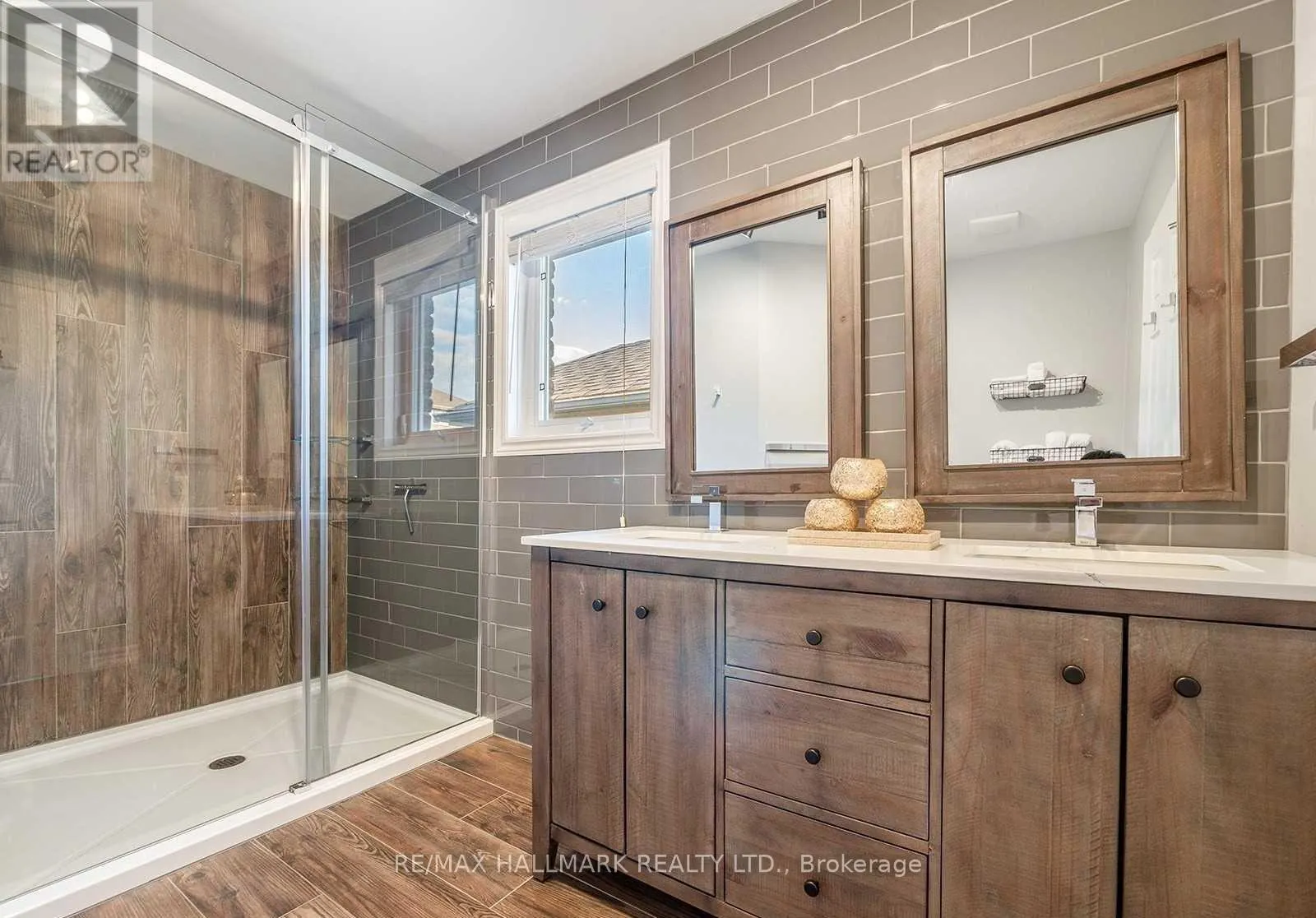 17 SILVER TRAIL