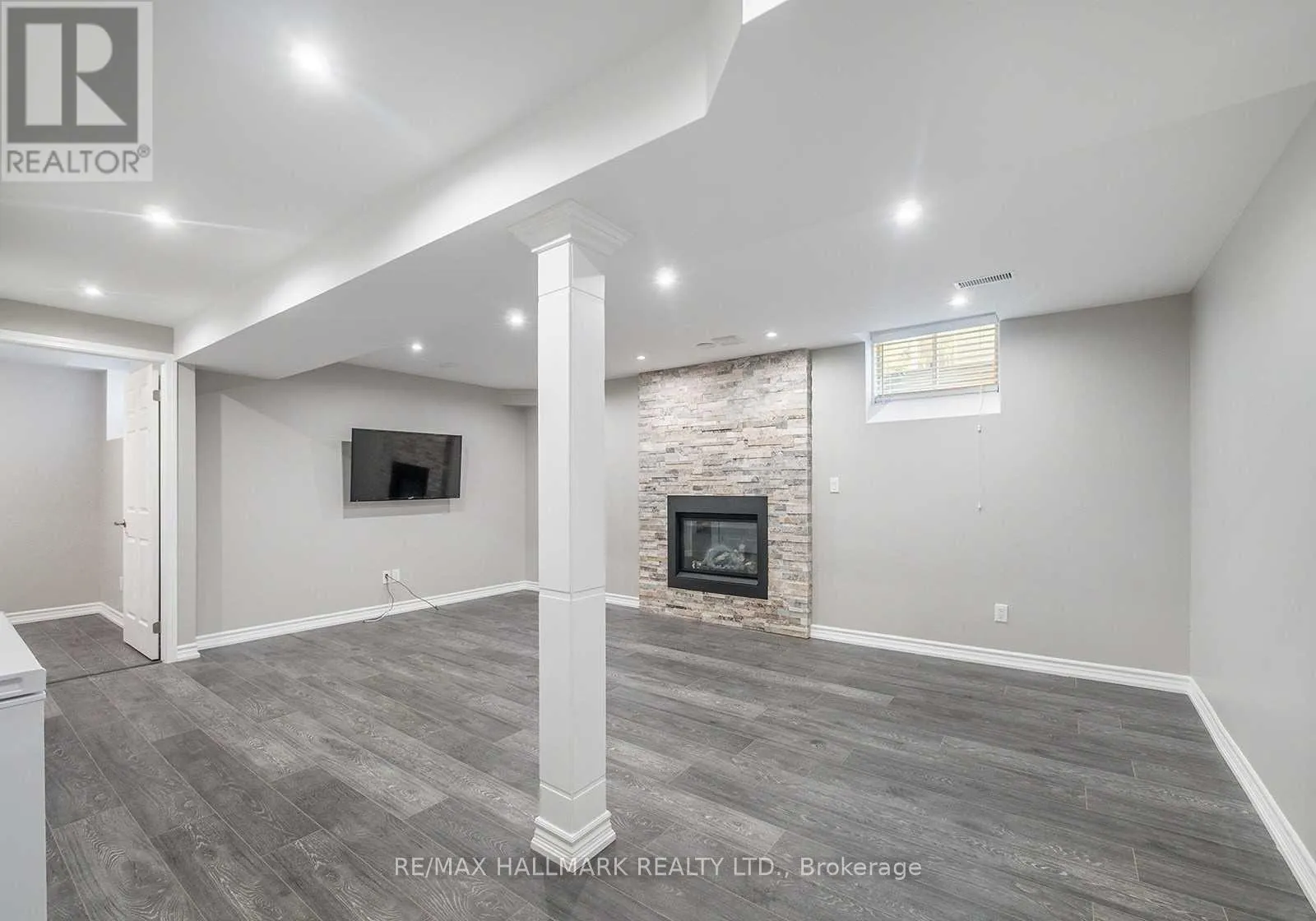 17 SILVER TRAIL