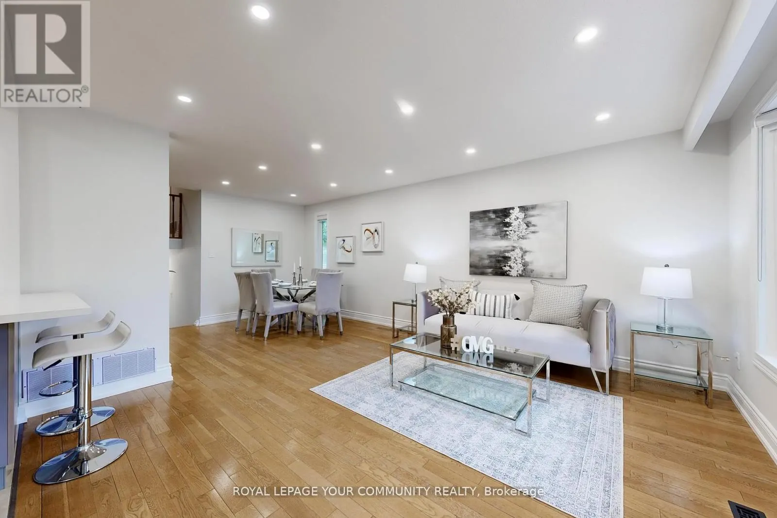 2 CHARLOTTE COURT
