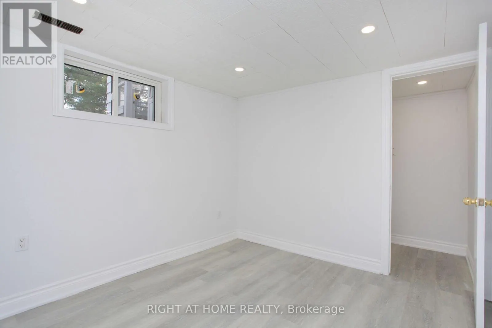 387 EDGEHILL DRIVE
