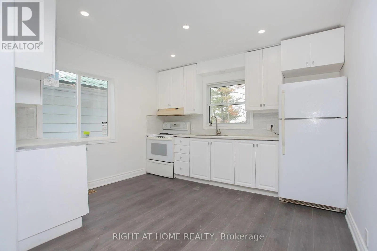 387 EDGEHILL DRIVE