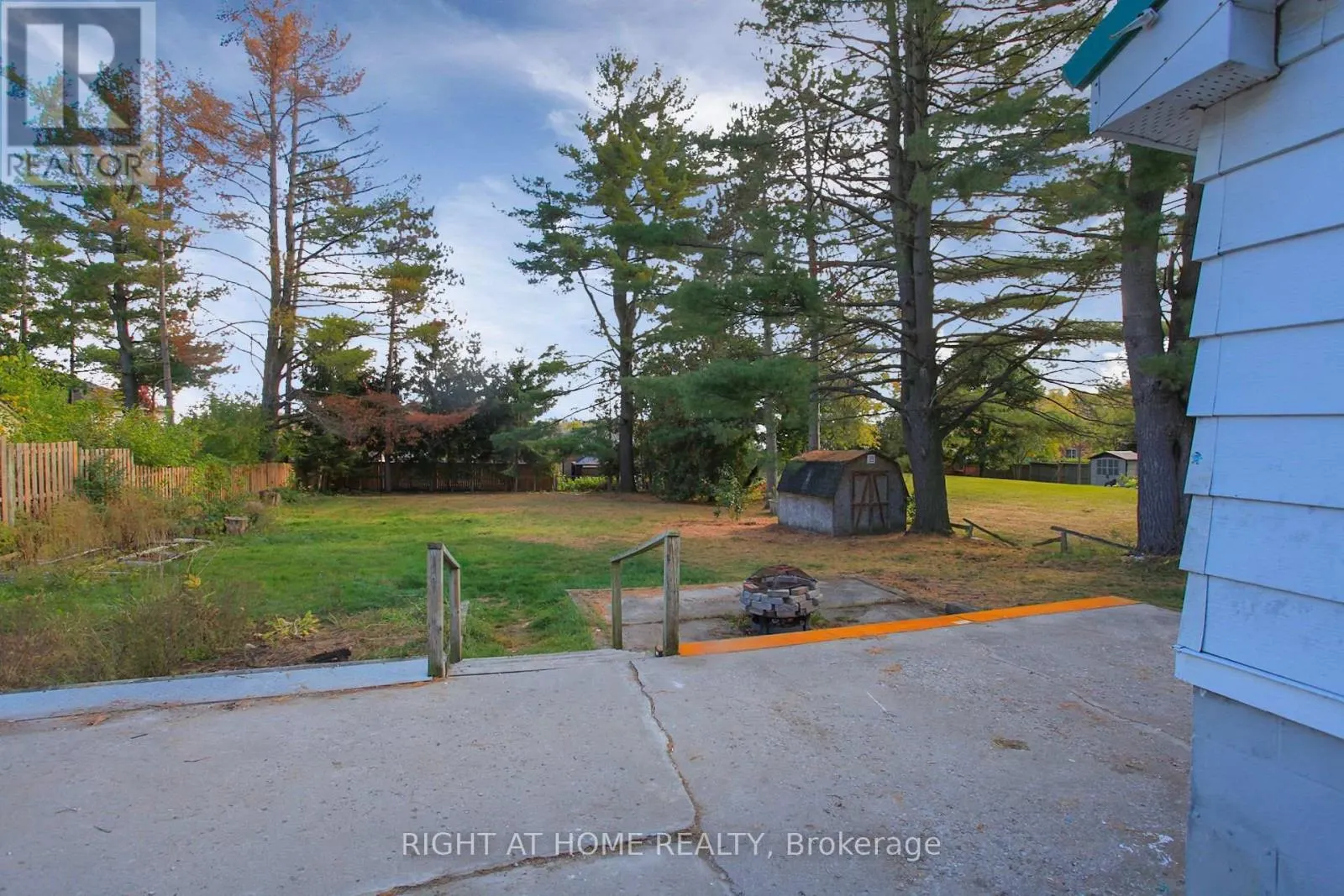 387 EDGEHILL DRIVE