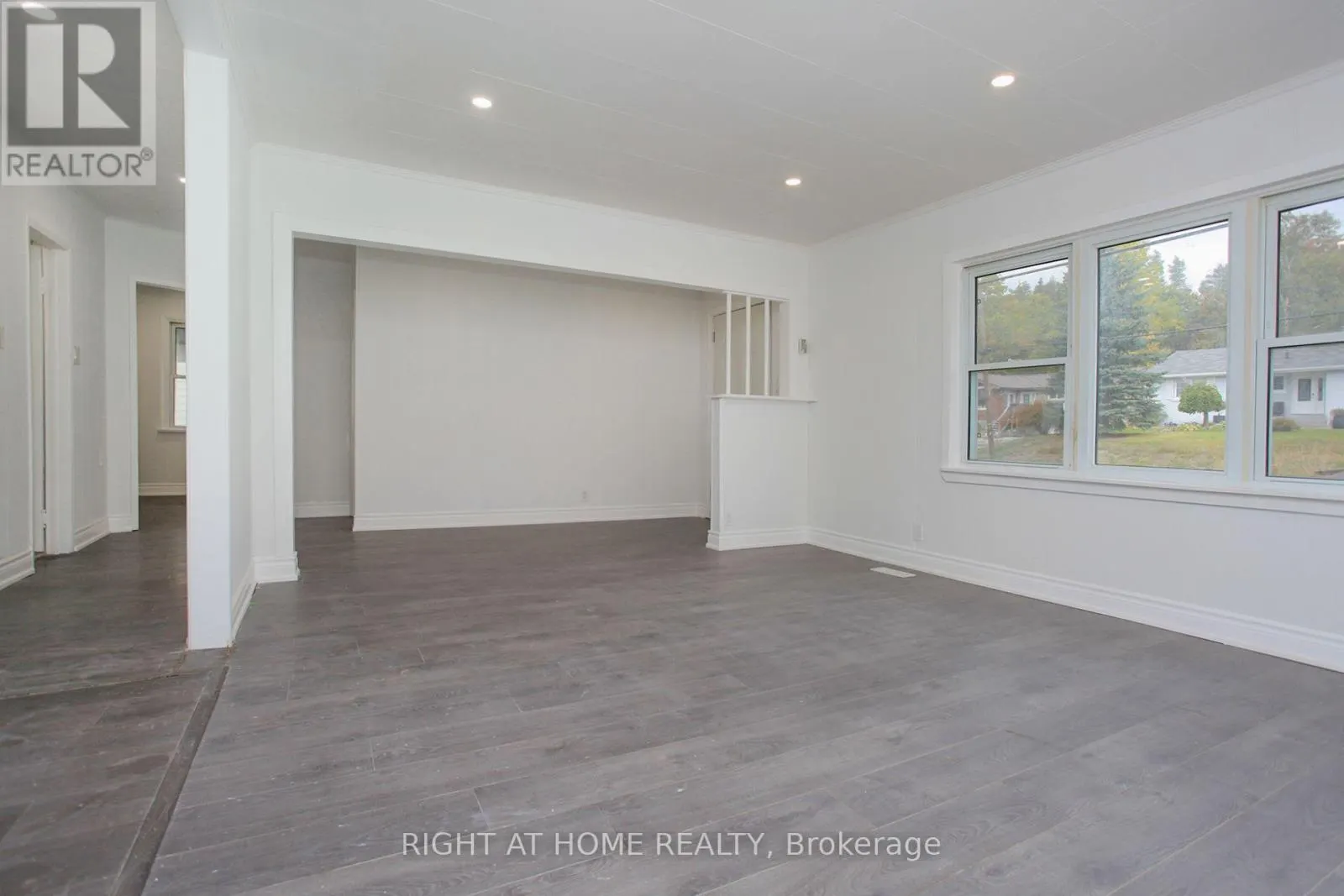 387 EDGEHILL DRIVE