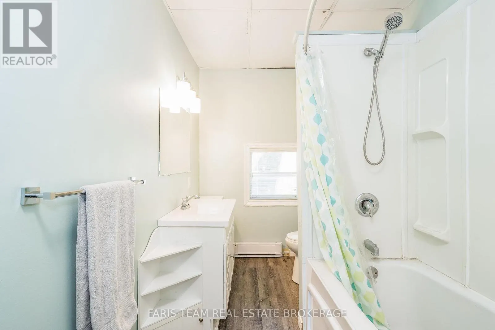 409 DOMINION AVENUE
