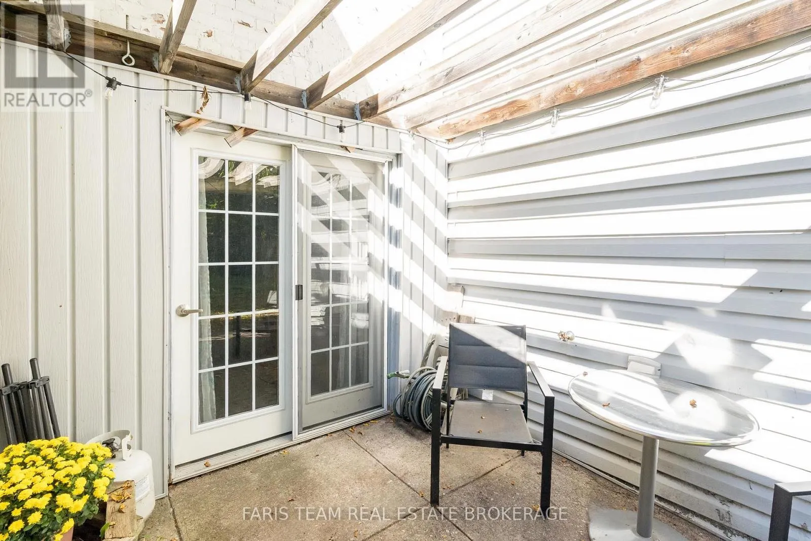 409 DOMINION AVENUE