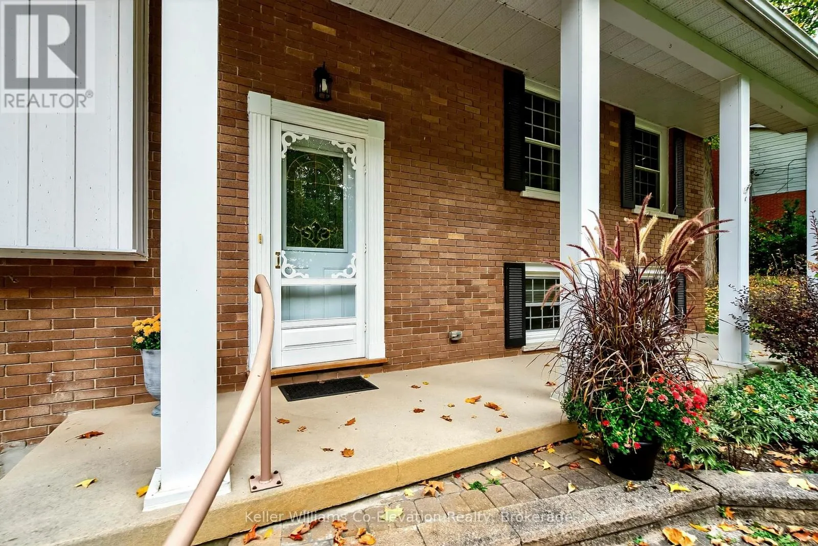 816 PORTAGE PARK LANE