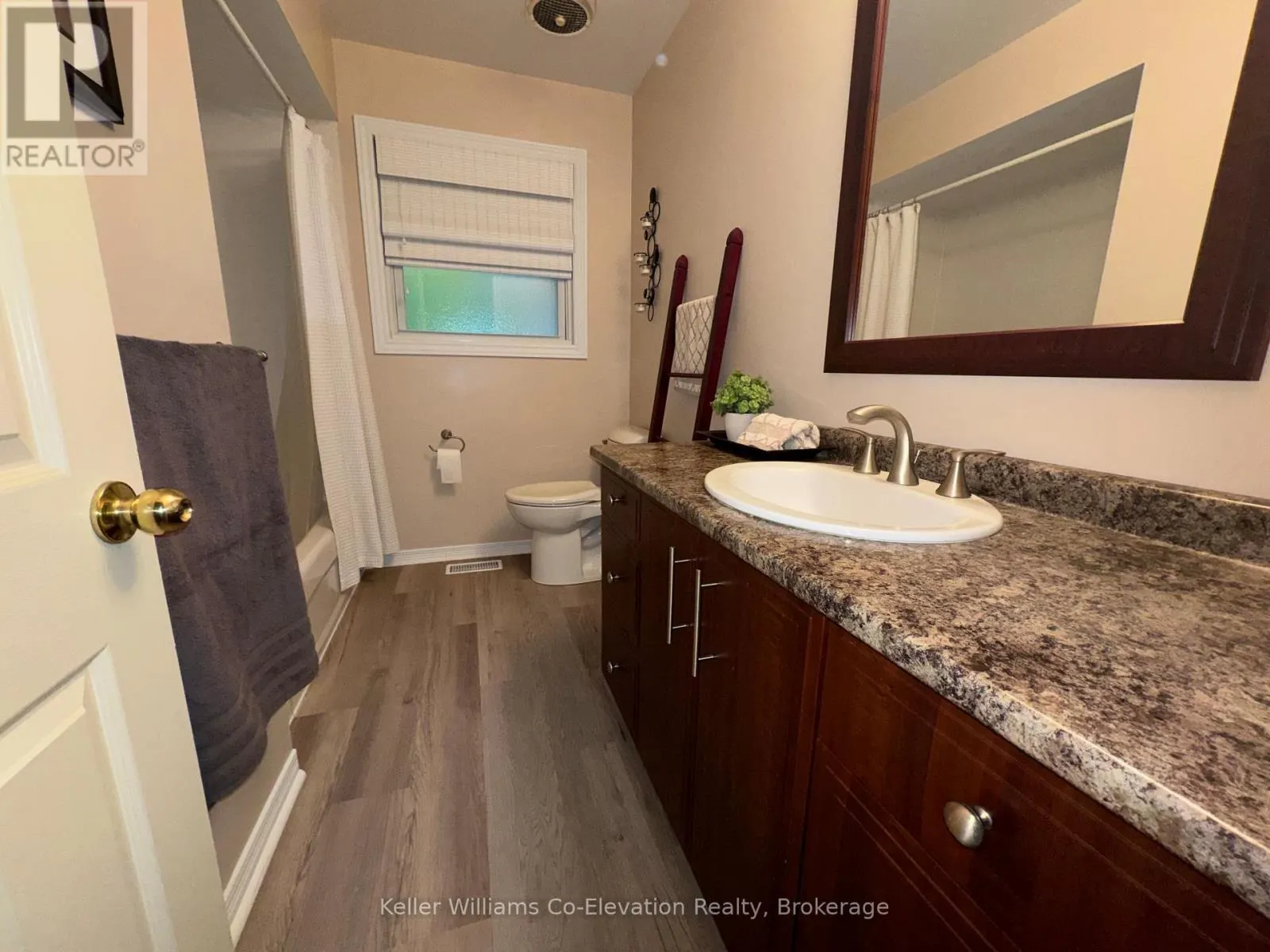 816 PORTAGE PARK LANE