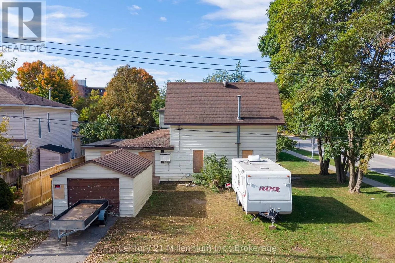 469 ROBERT STREET