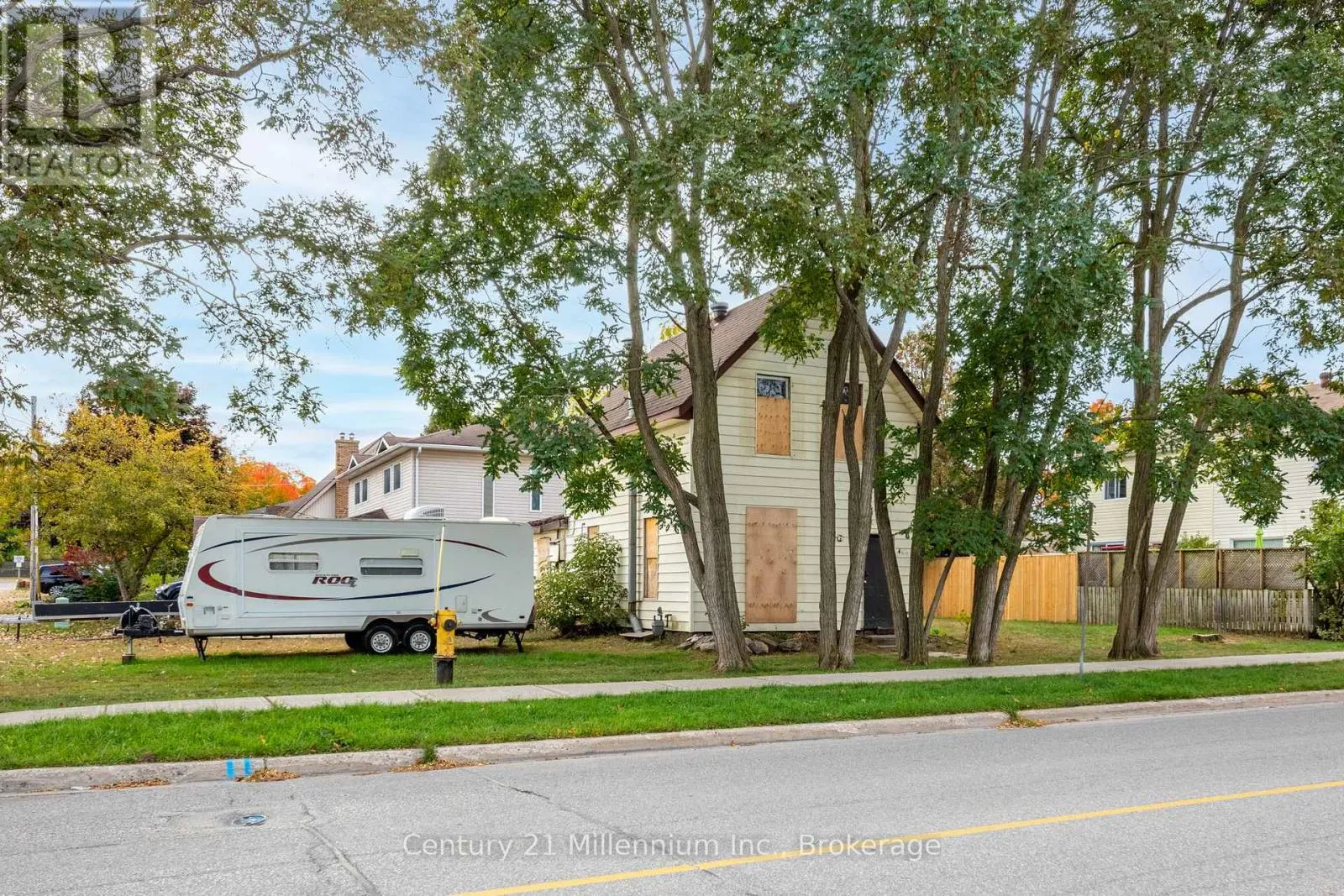 469 ROBERT STREET