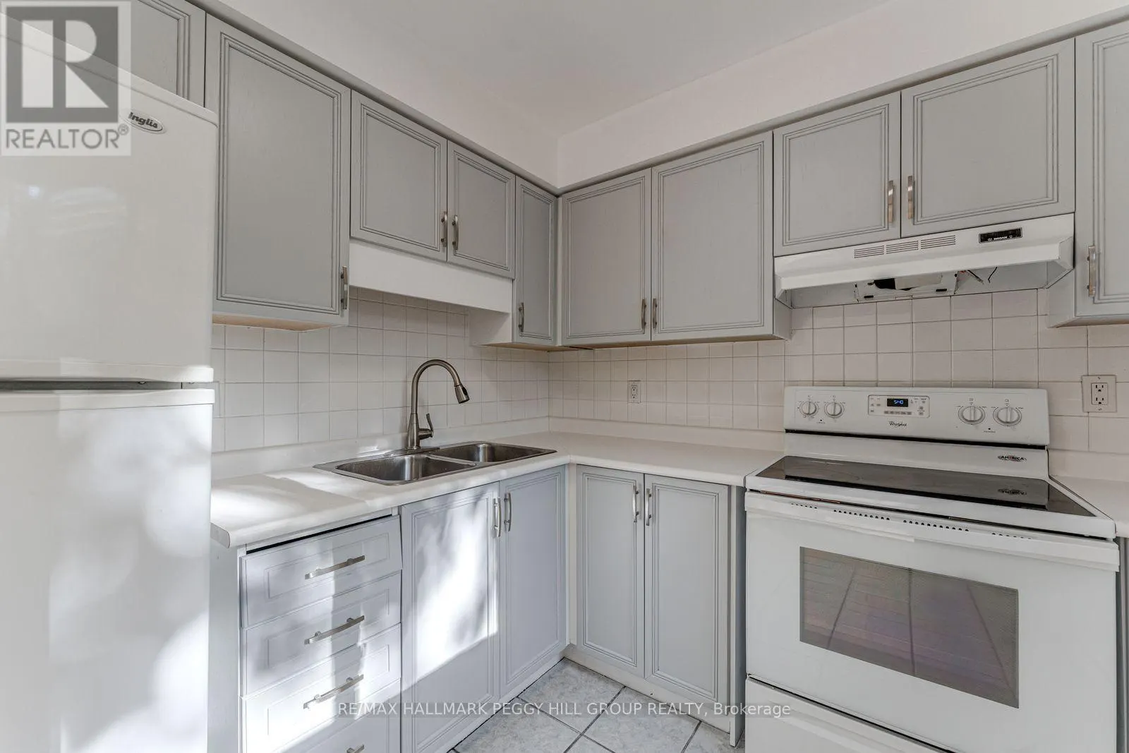 7 - 21 EVERGREEN COURT