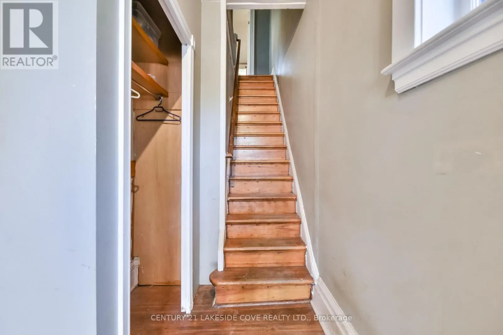 41 ALBERT STREET N