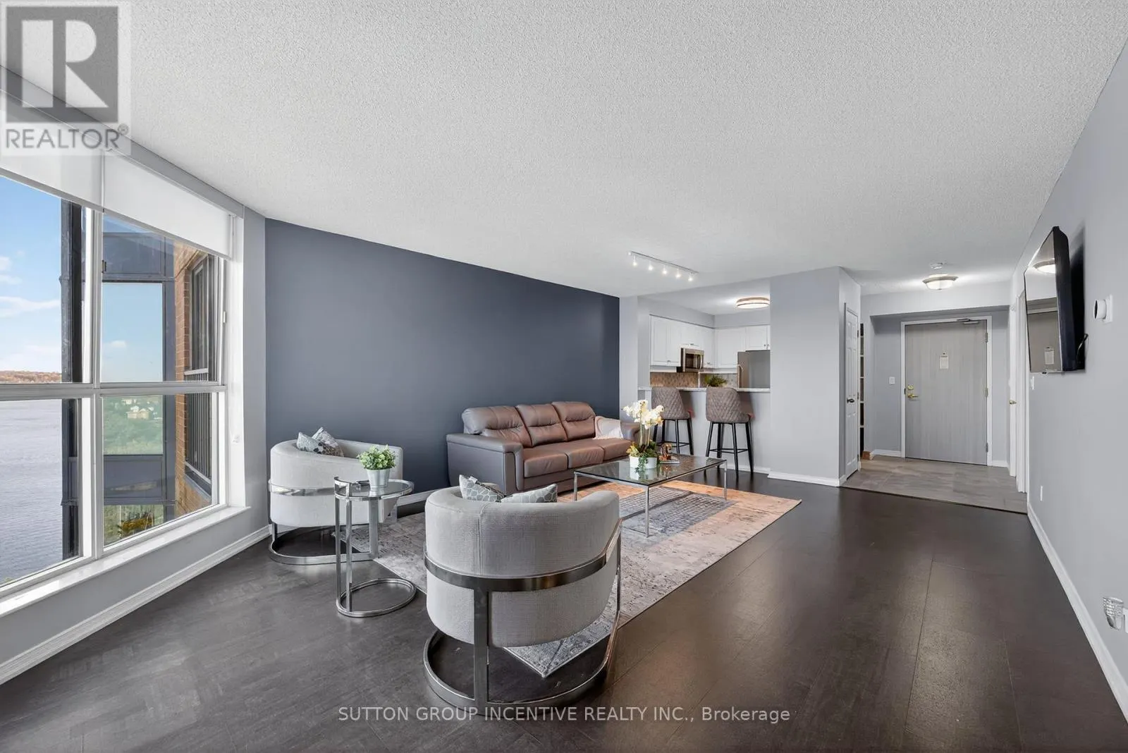 908 - 150 DUNLOP STREET E