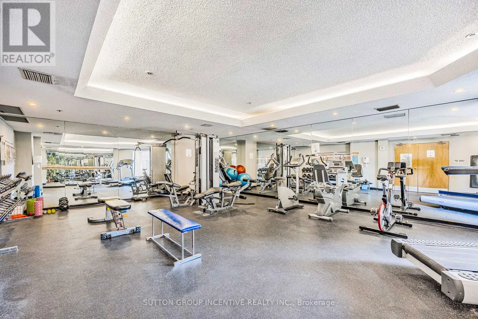 908 - 150 DUNLOP STREET E