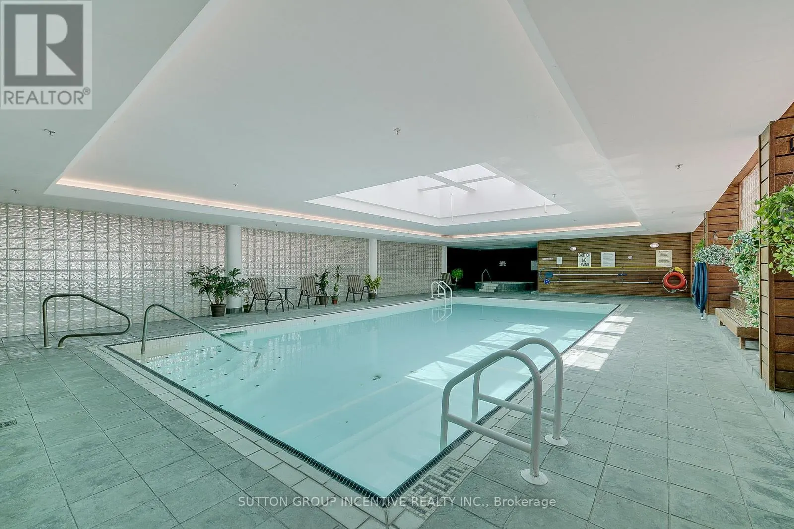 908 - 150 DUNLOP STREET E