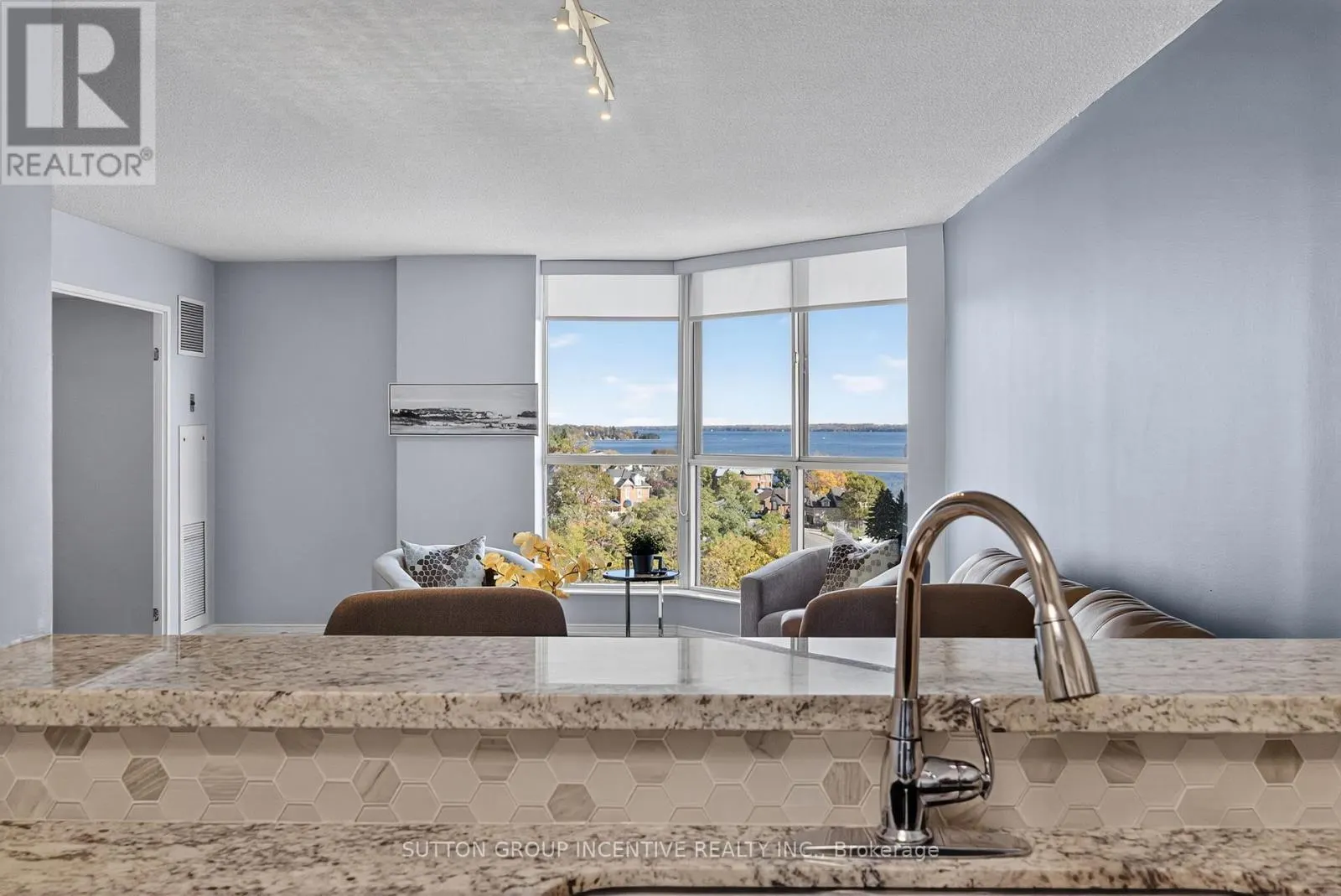 908 - 150 DUNLOP STREET E