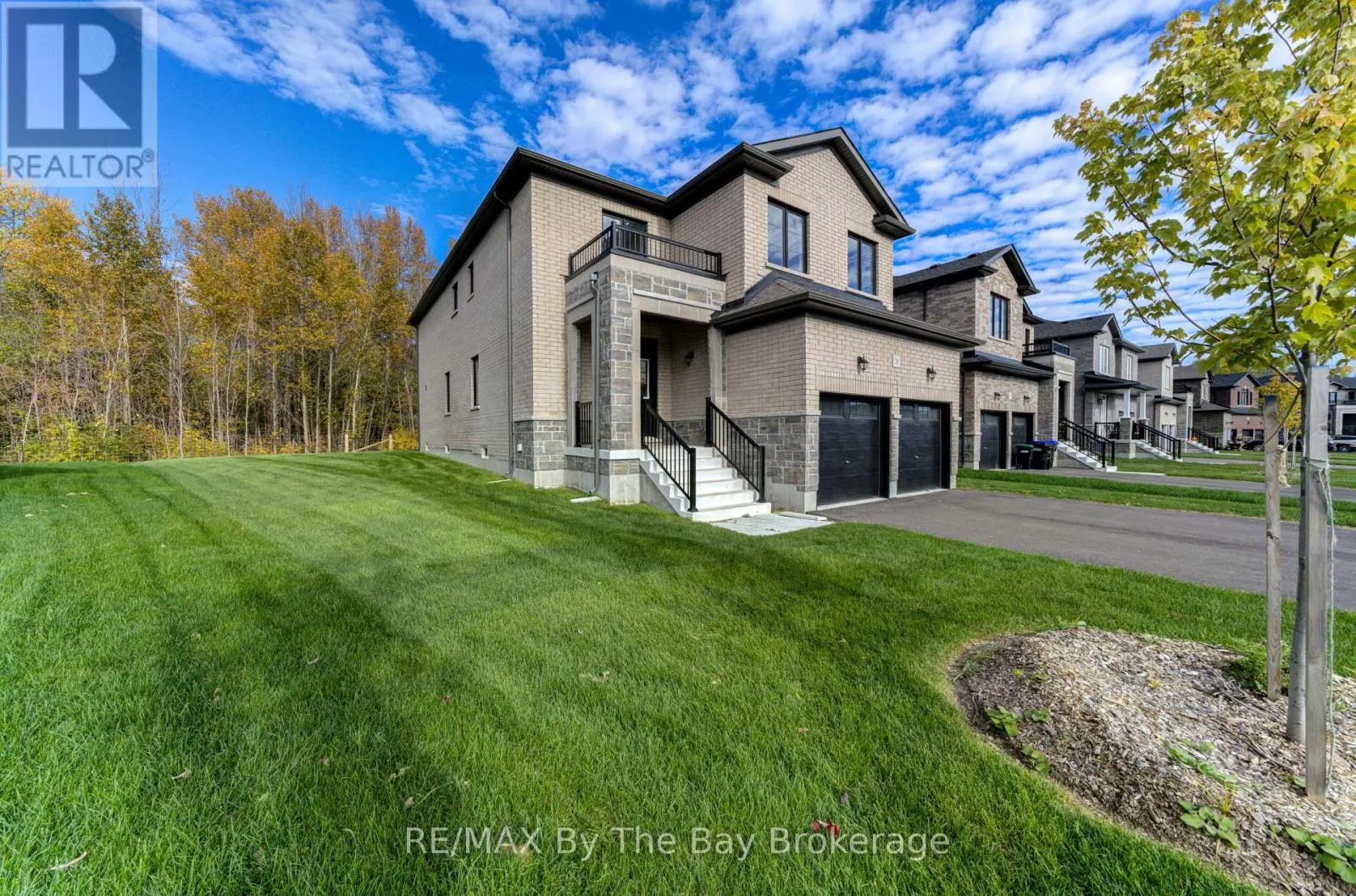 26 AMBER DRIVE
