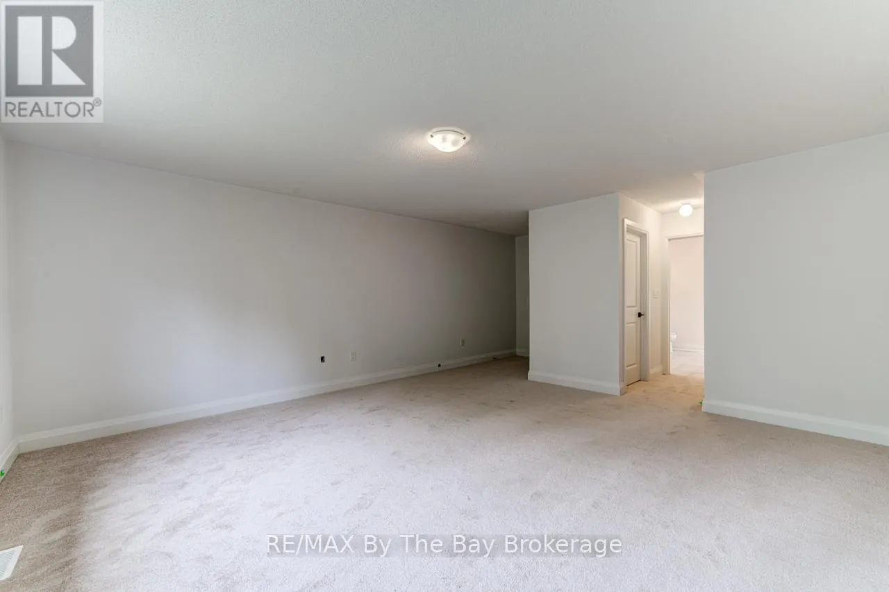 26 AMBER DRIVE