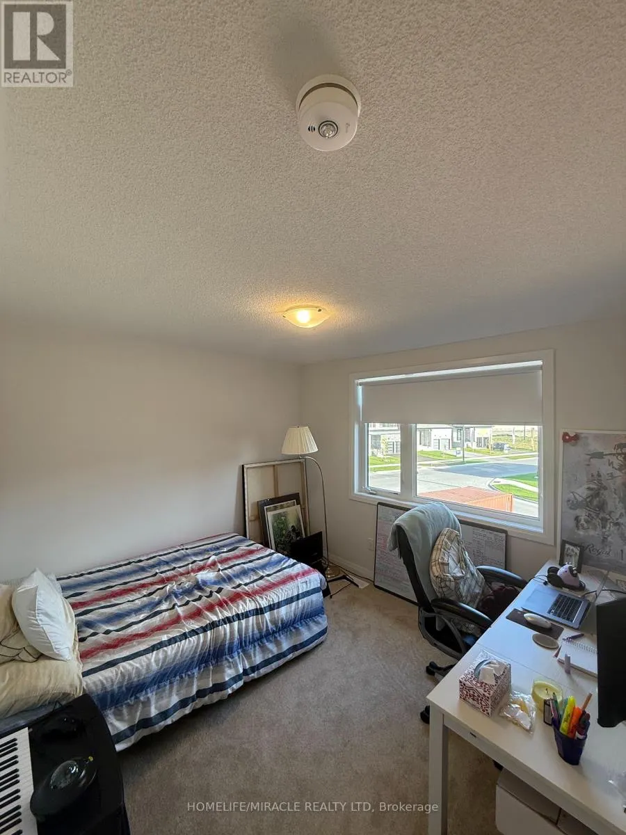 3 FEDERICA CRESCENT