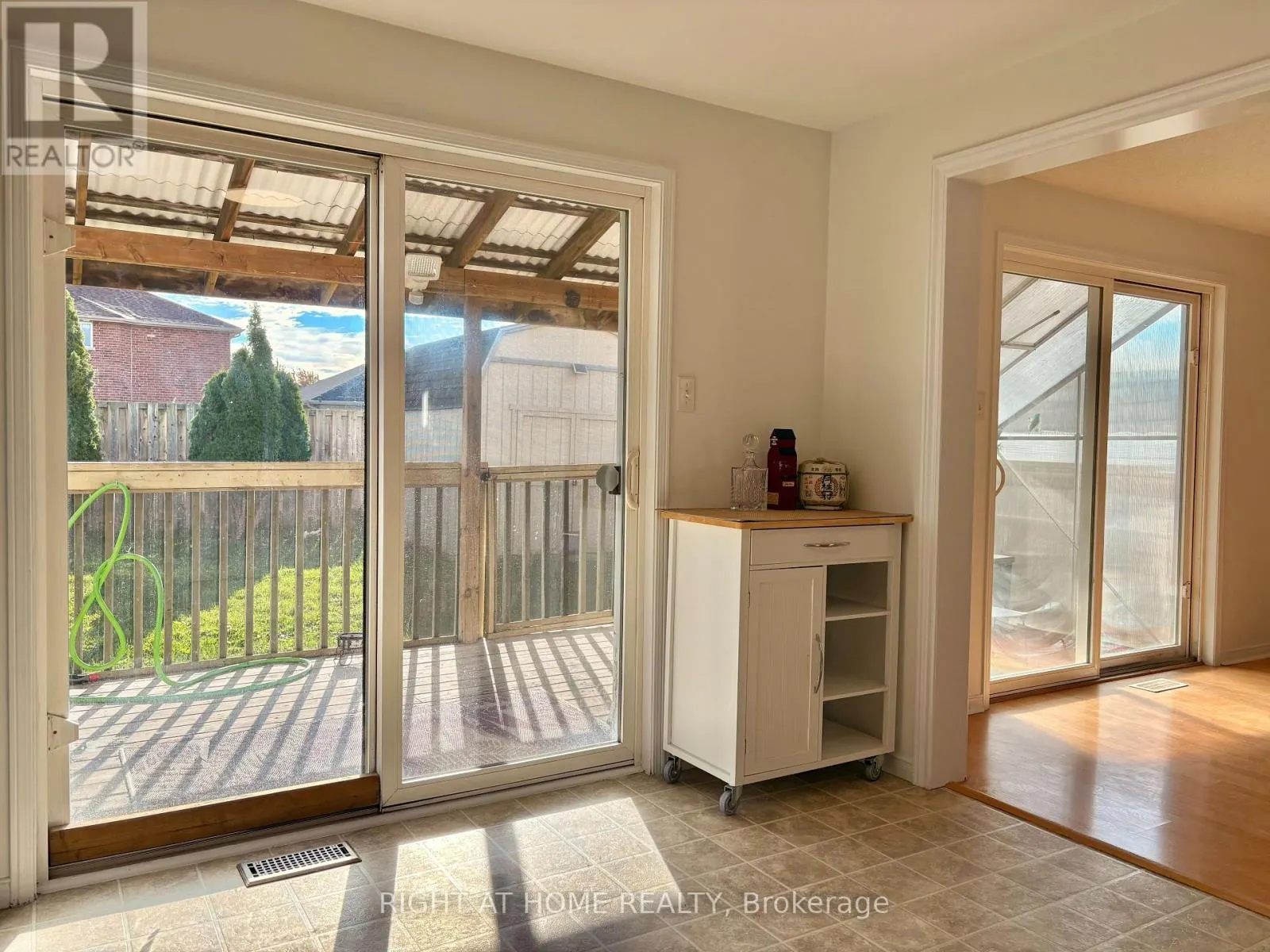 33 RAYMOND CRESCENT
