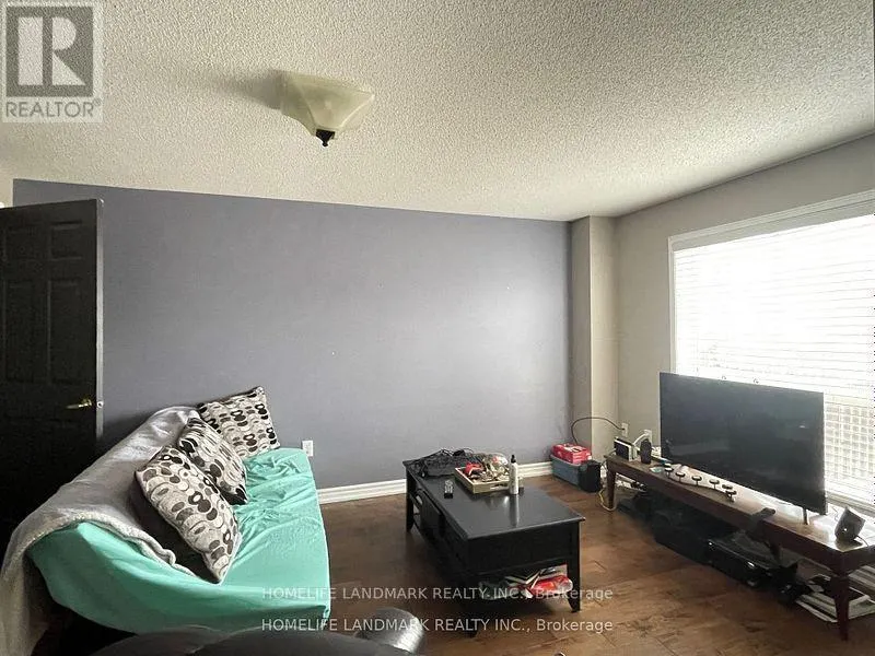 72 DUNSMORE LANE