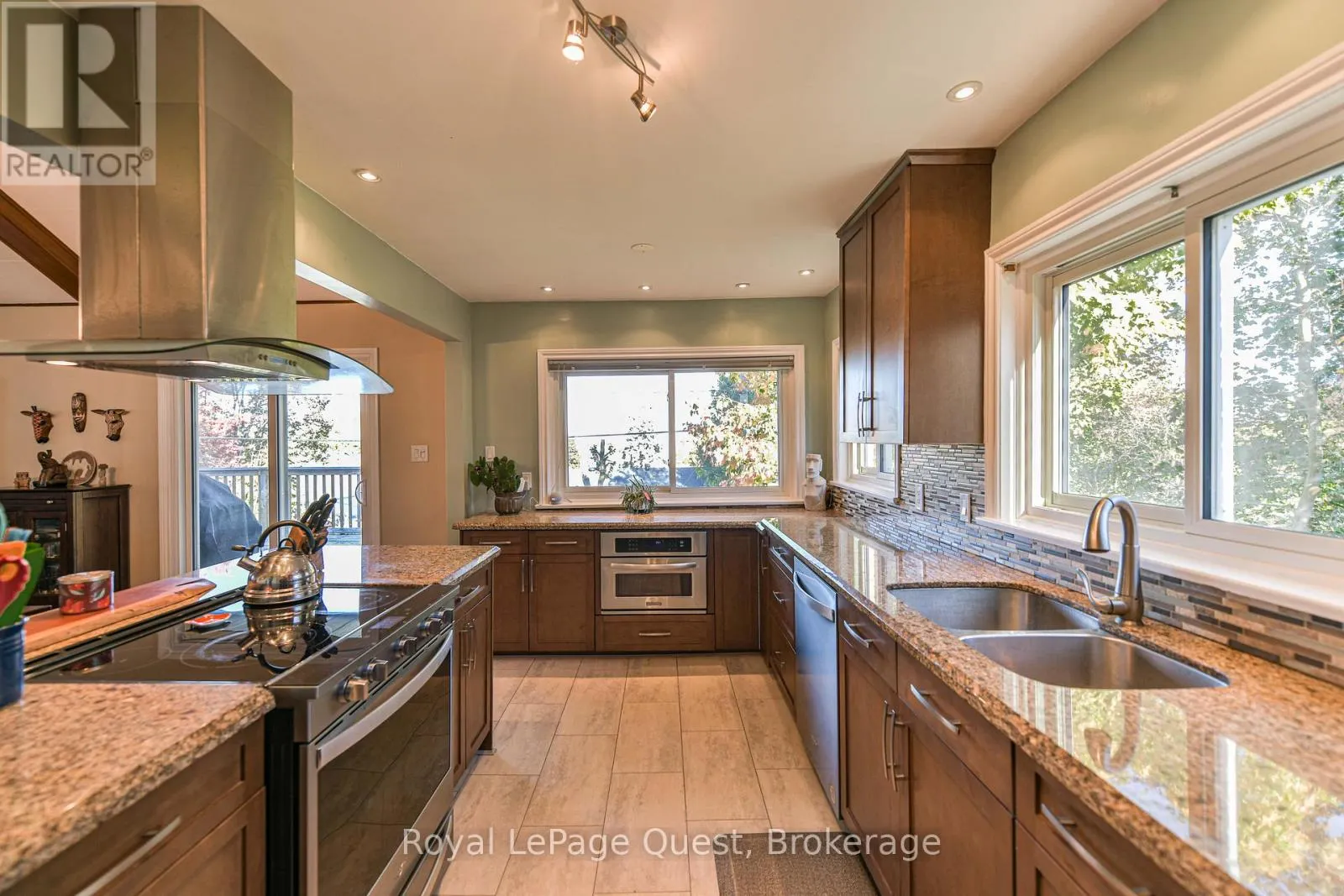338 OLD MUSKOKA ROAD