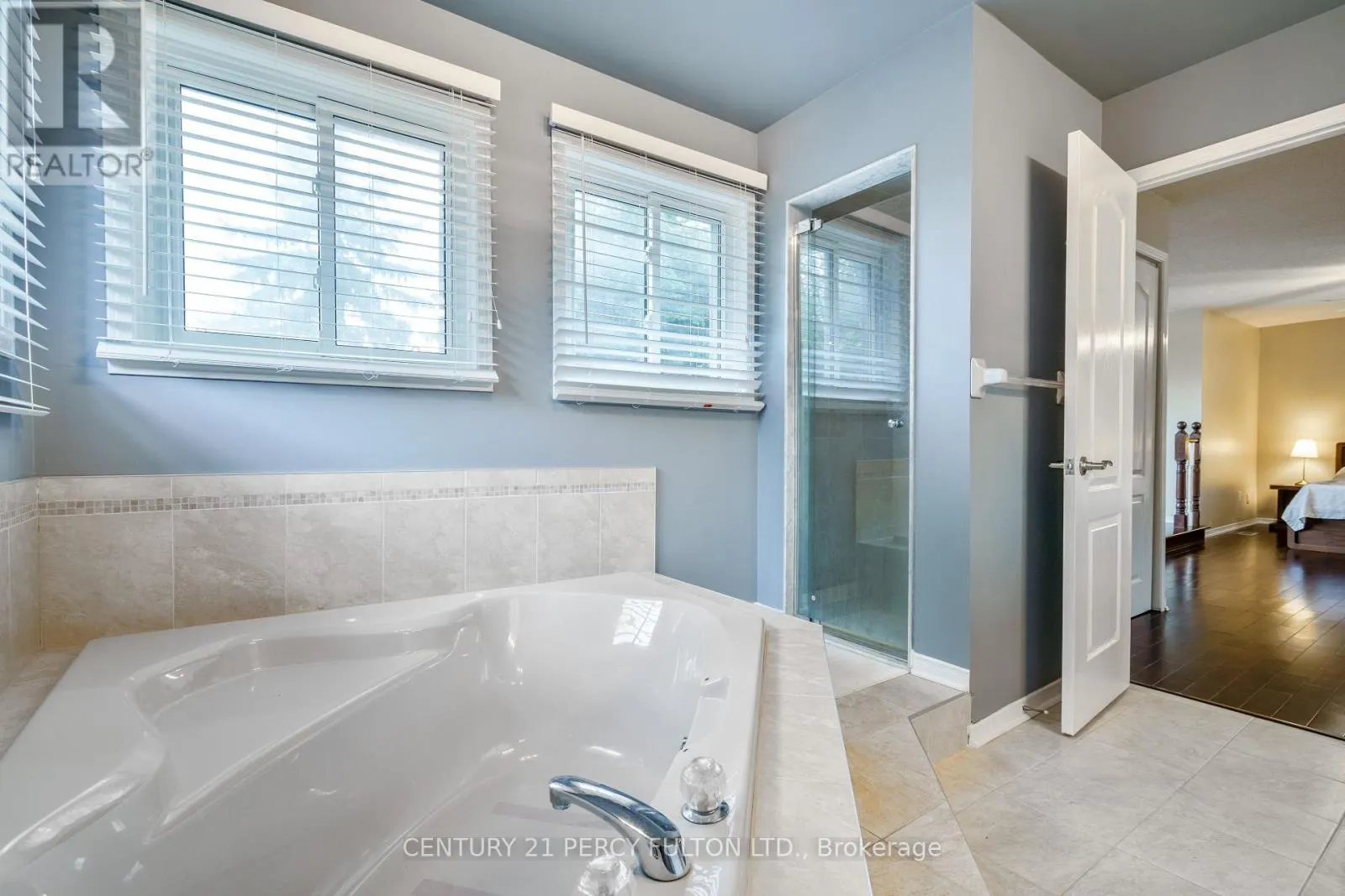 54 CITYVIEW CIRCLE