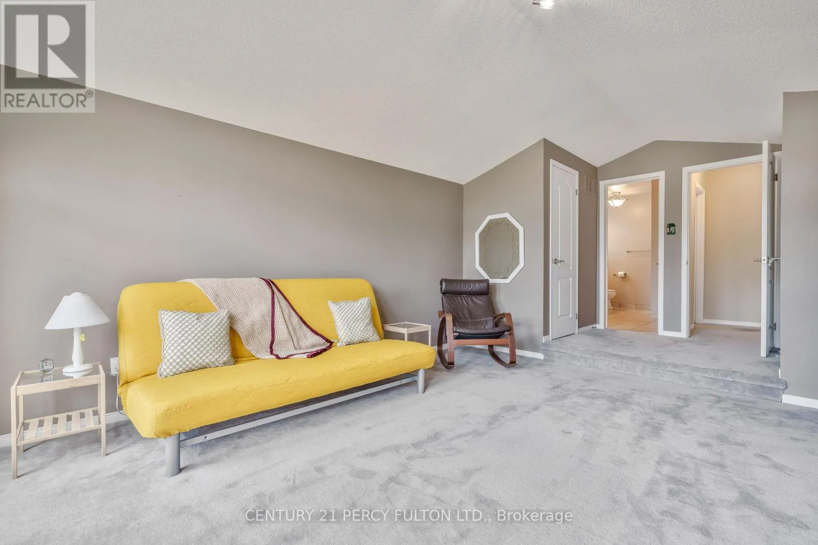 54 CITYVIEW CIRCLE