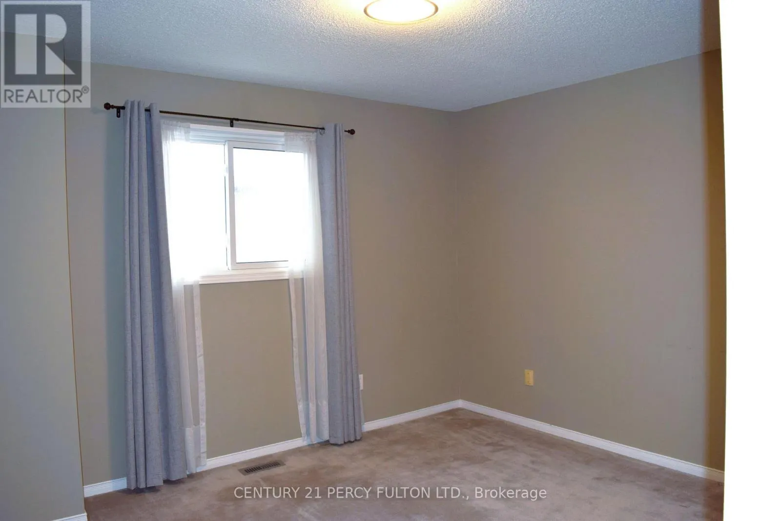54 CITYVIEW CIRCLE