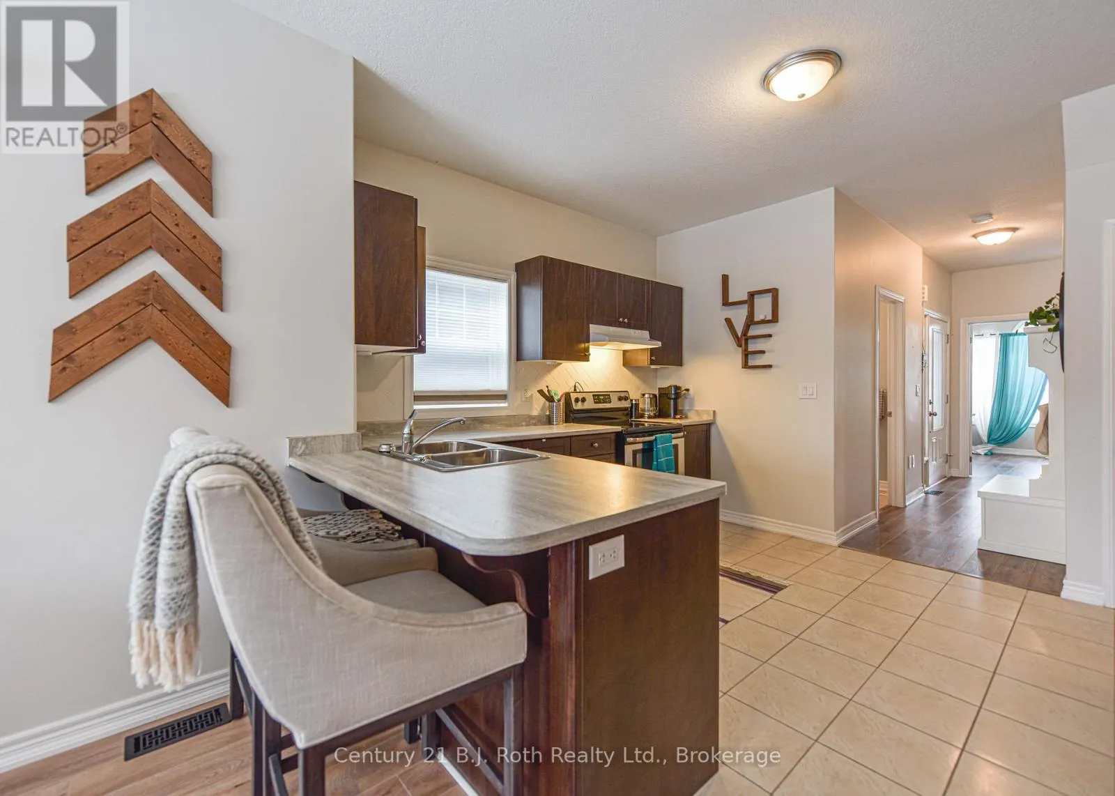 15 ISABELLA DRIVE