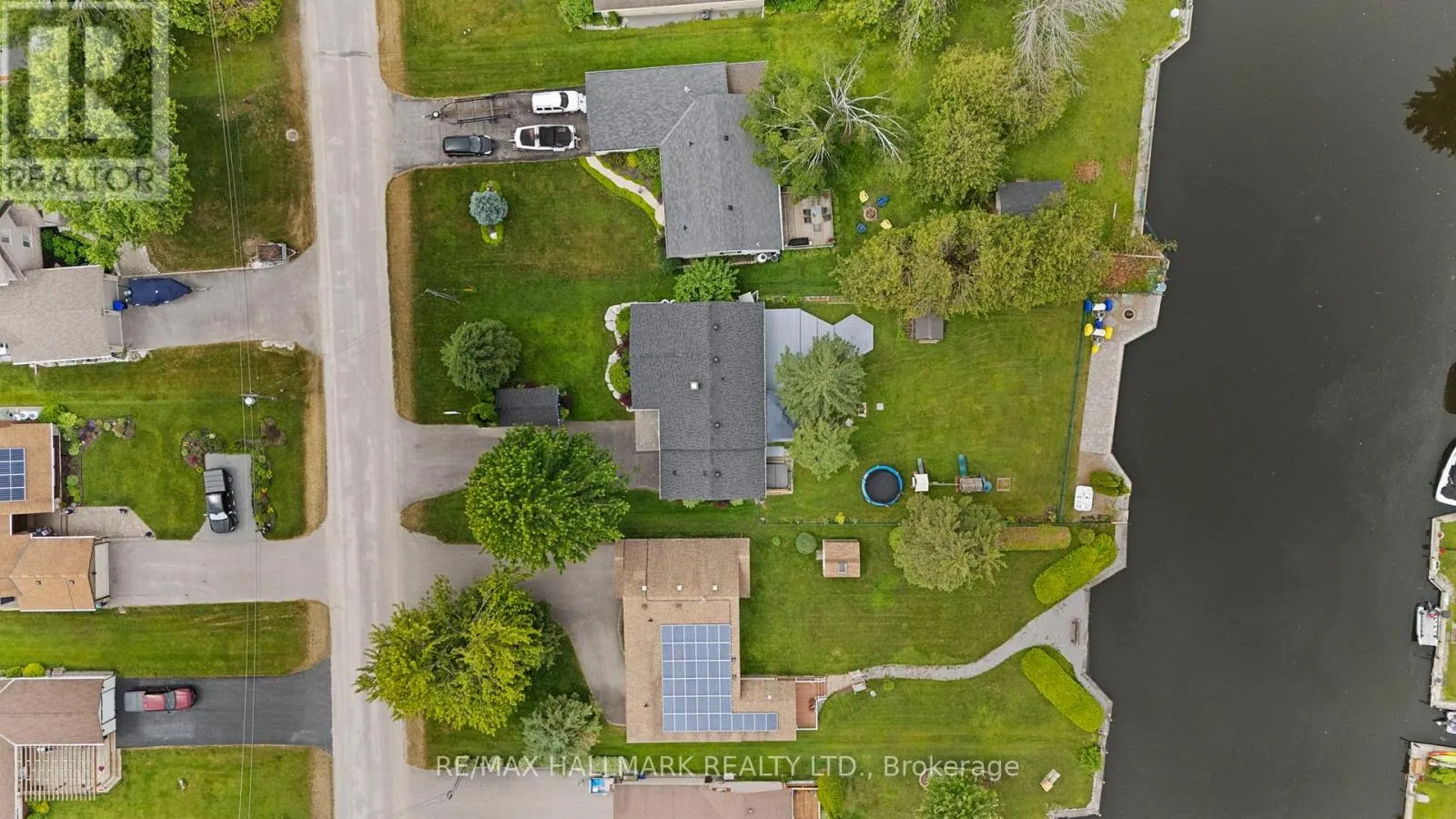 13 PINETREE COURT