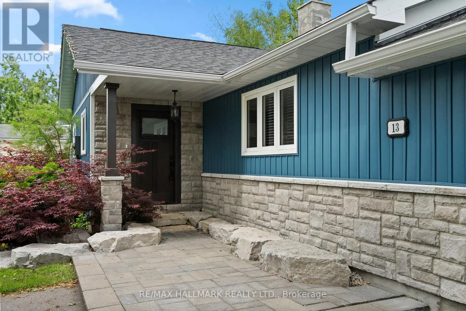 13 PINETREE COURT