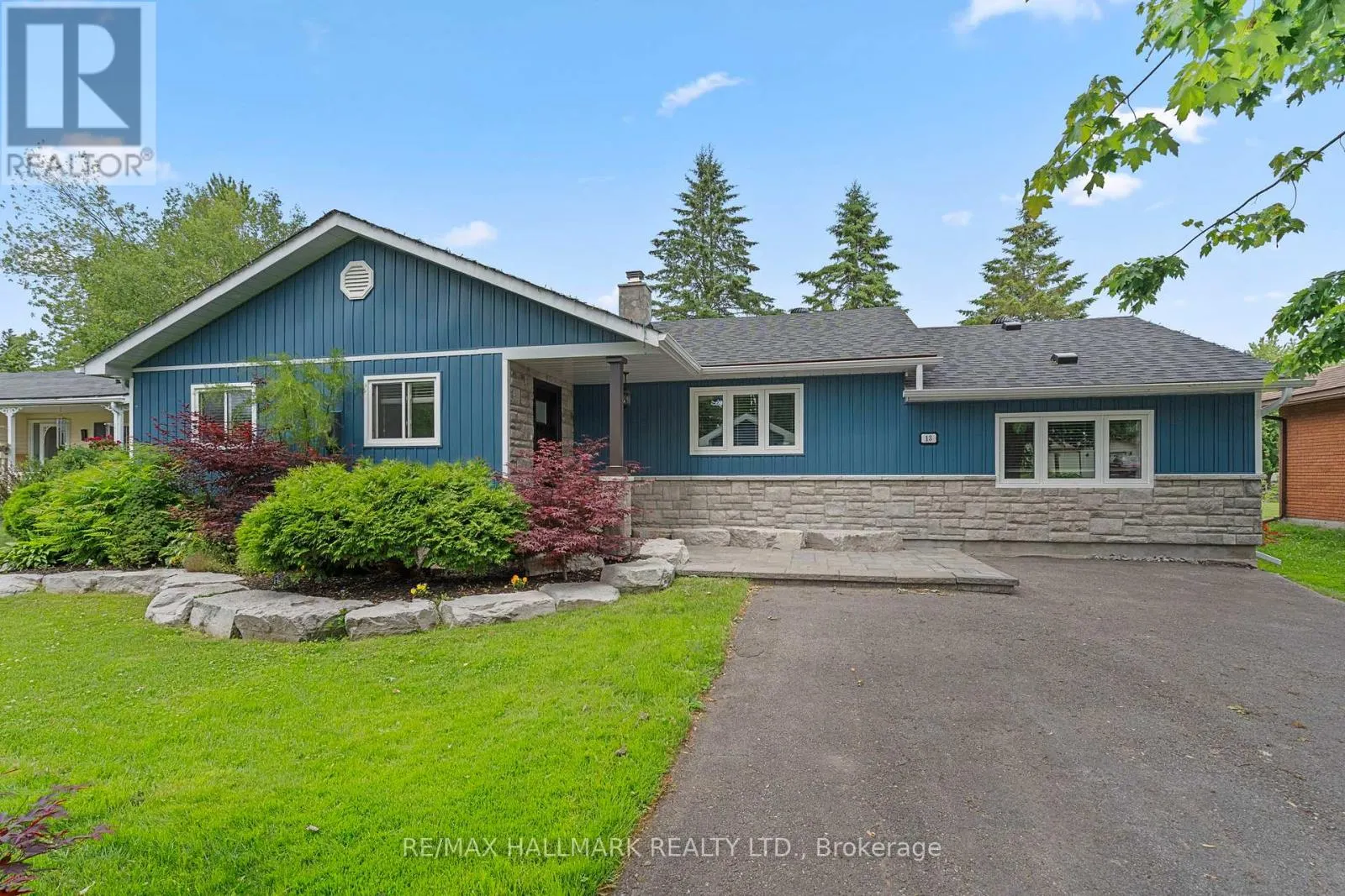 13 PINETREE COURT