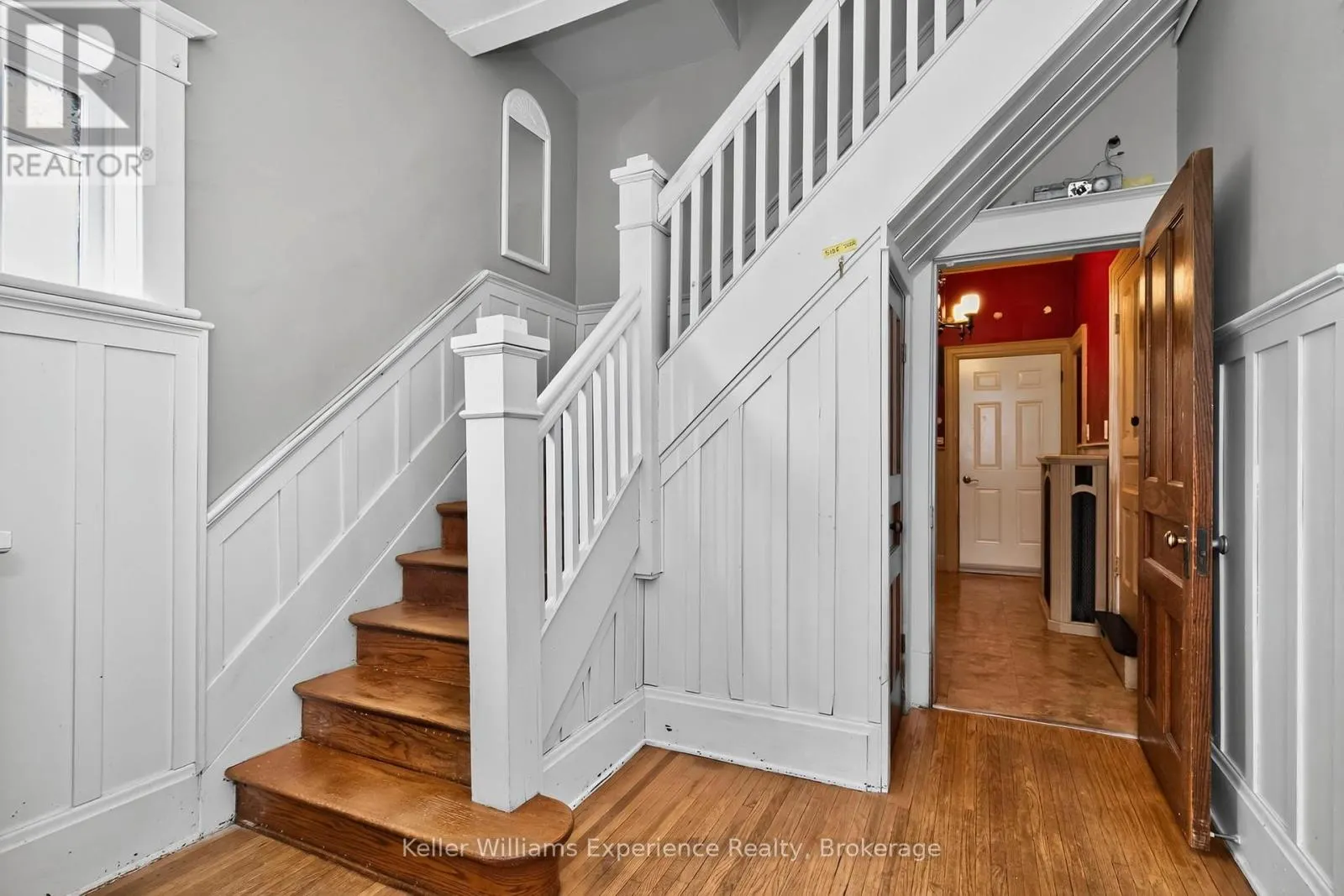 406 DOMINION AVENUE