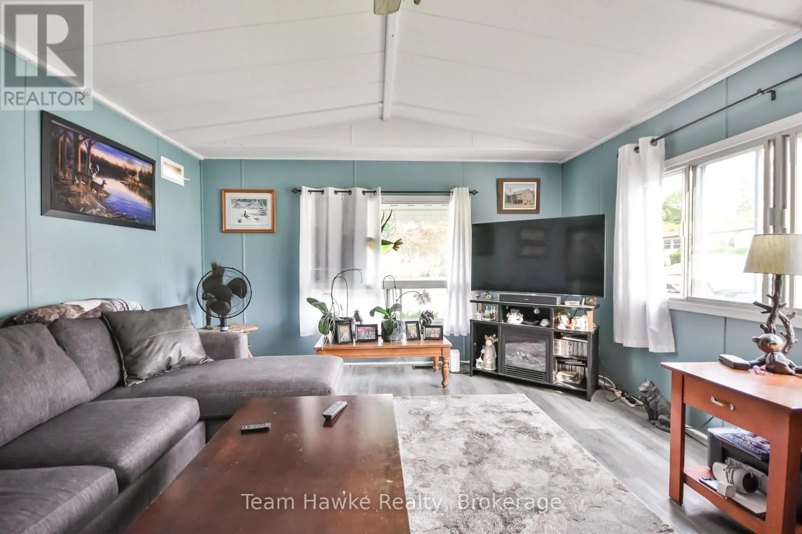 48 NORTHLAND DRIVE