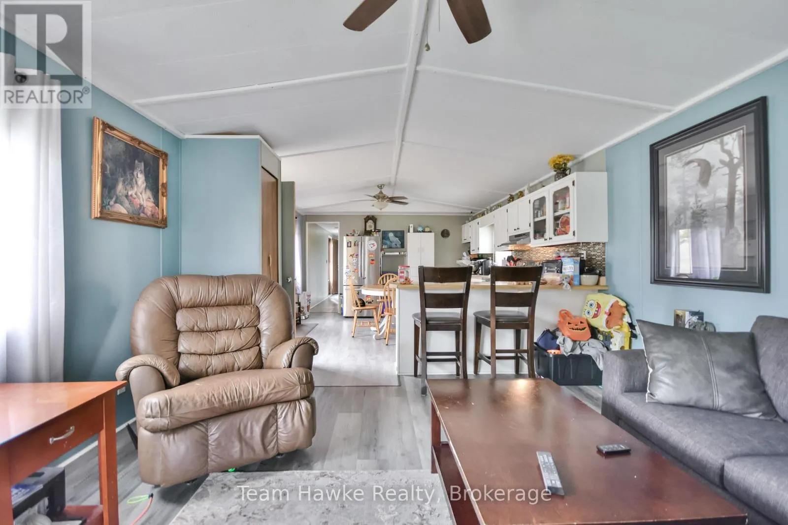 48 NORTHLAND DRIVE