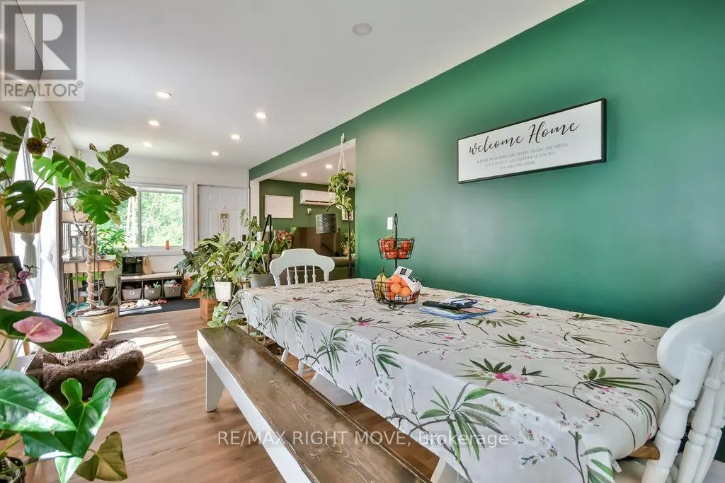 6896 PENTLAND LANE