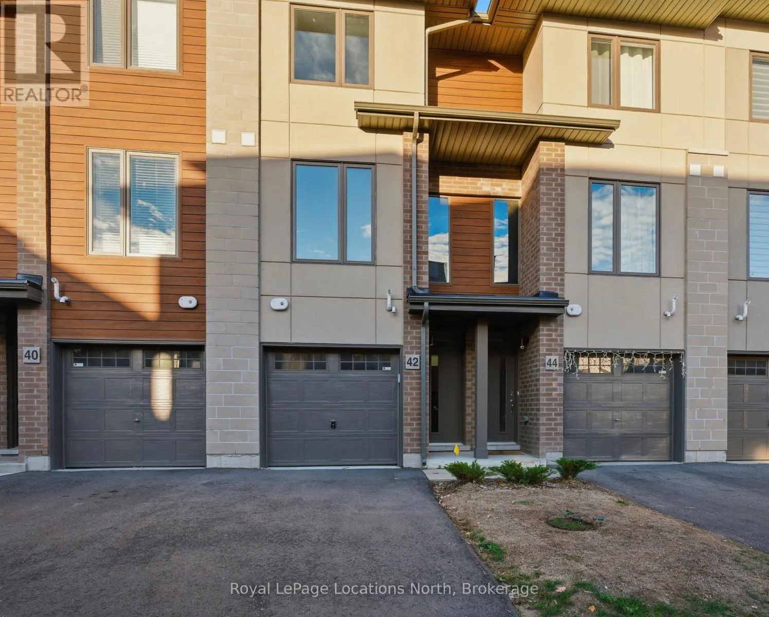 42 WINTERS CRESCENT