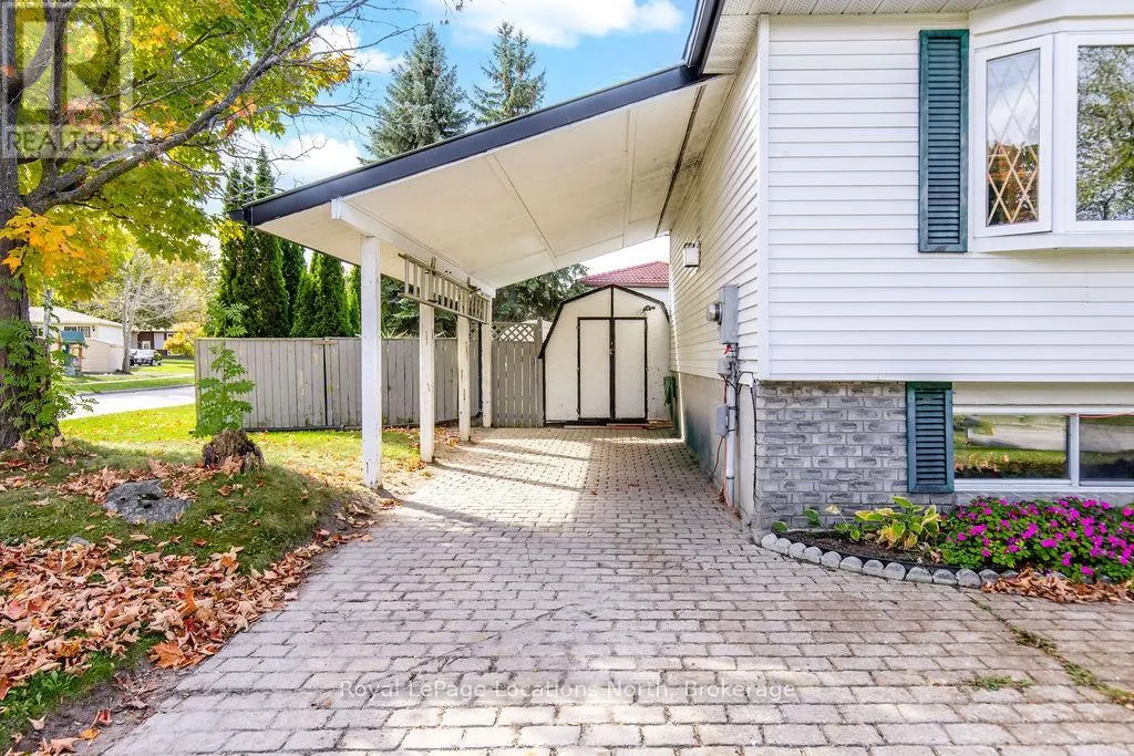 677 BAYVIEW DRIVE