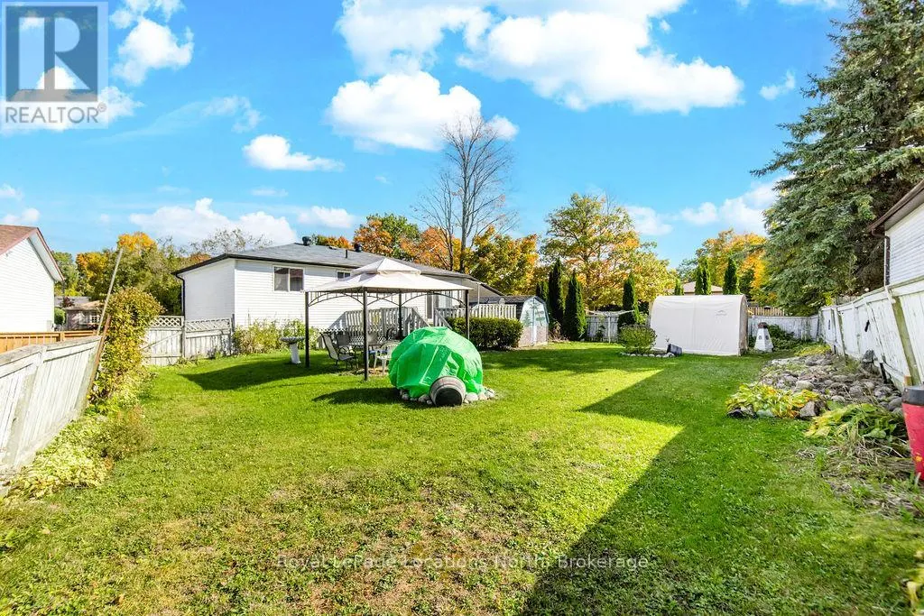 677 BAYVIEW DRIVE