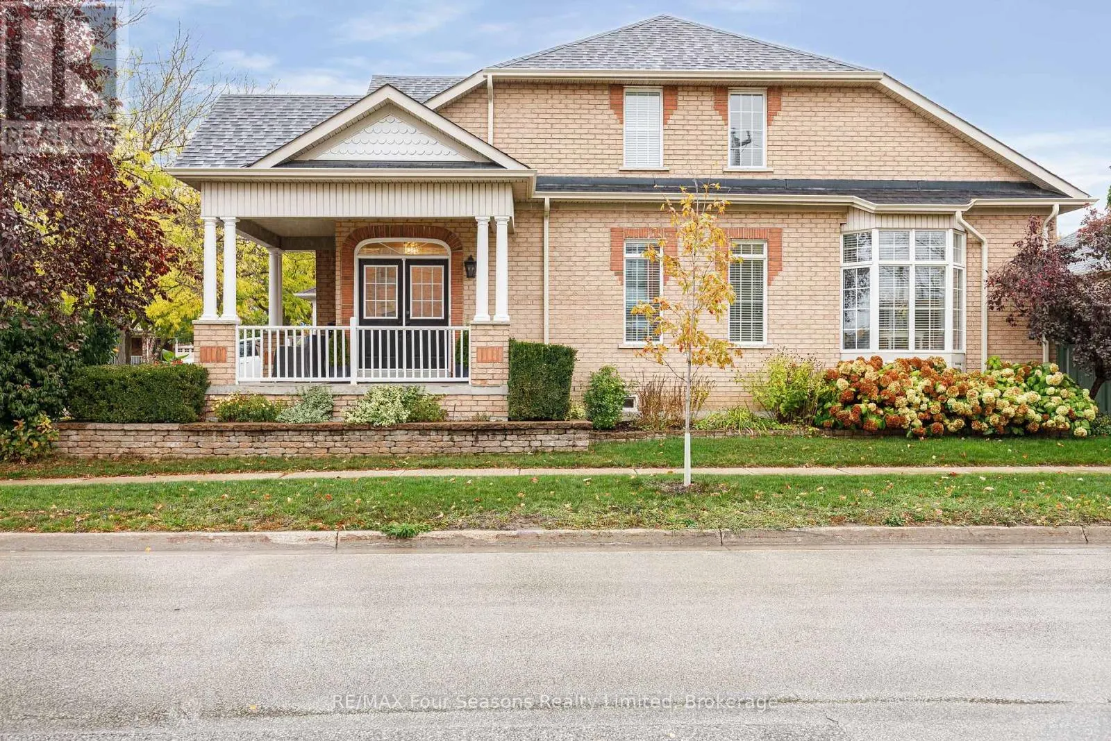 2 CALLARY CRESCENT