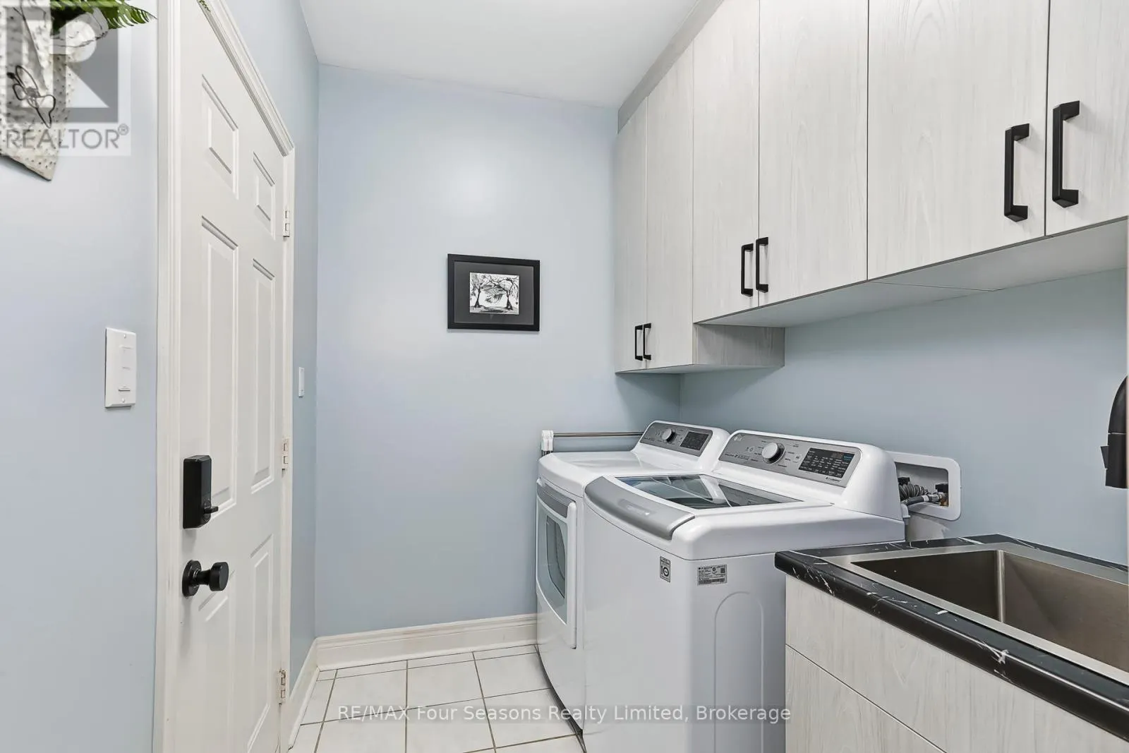 2 CALLARY CRESCENT