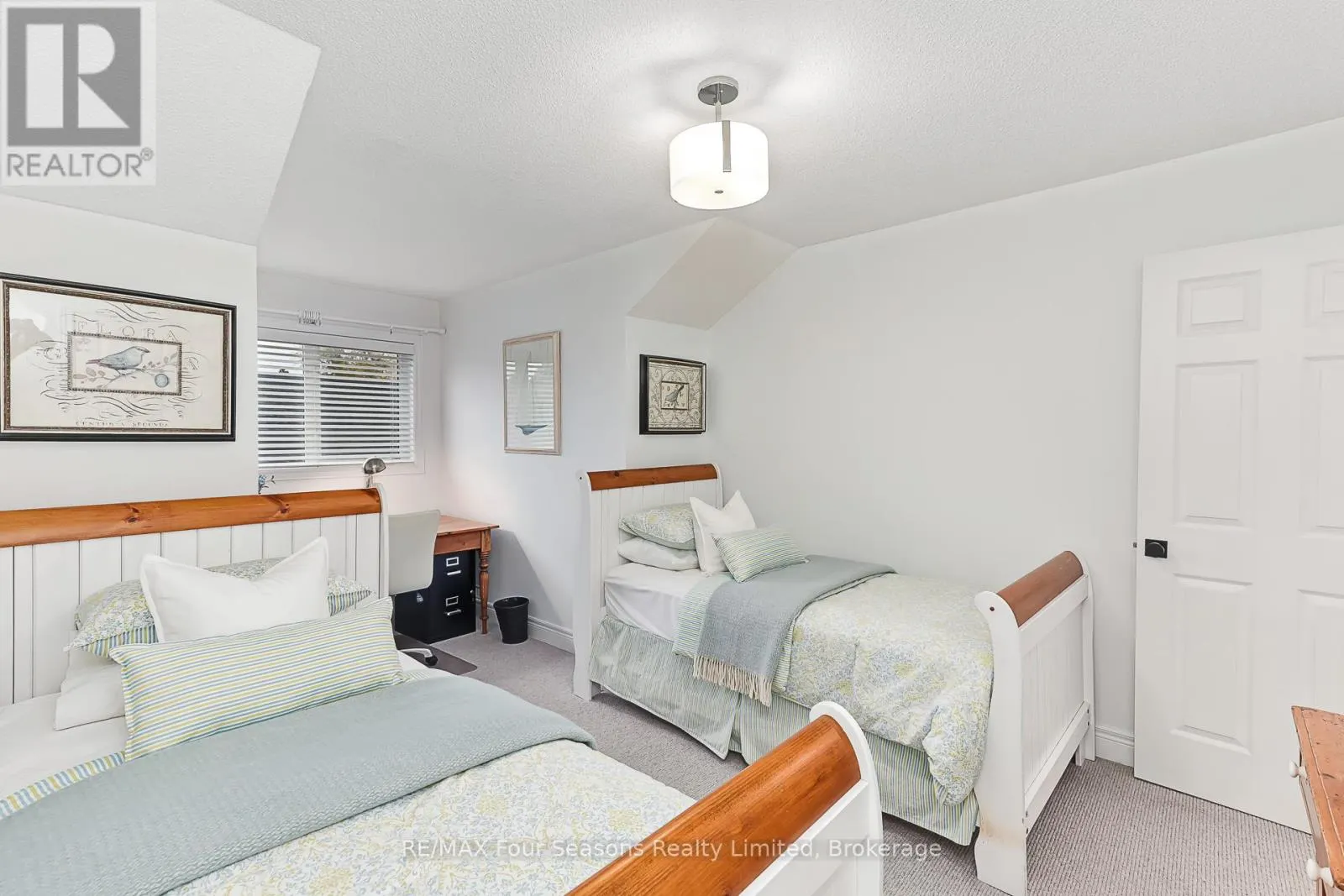 2 CALLARY CRESCENT