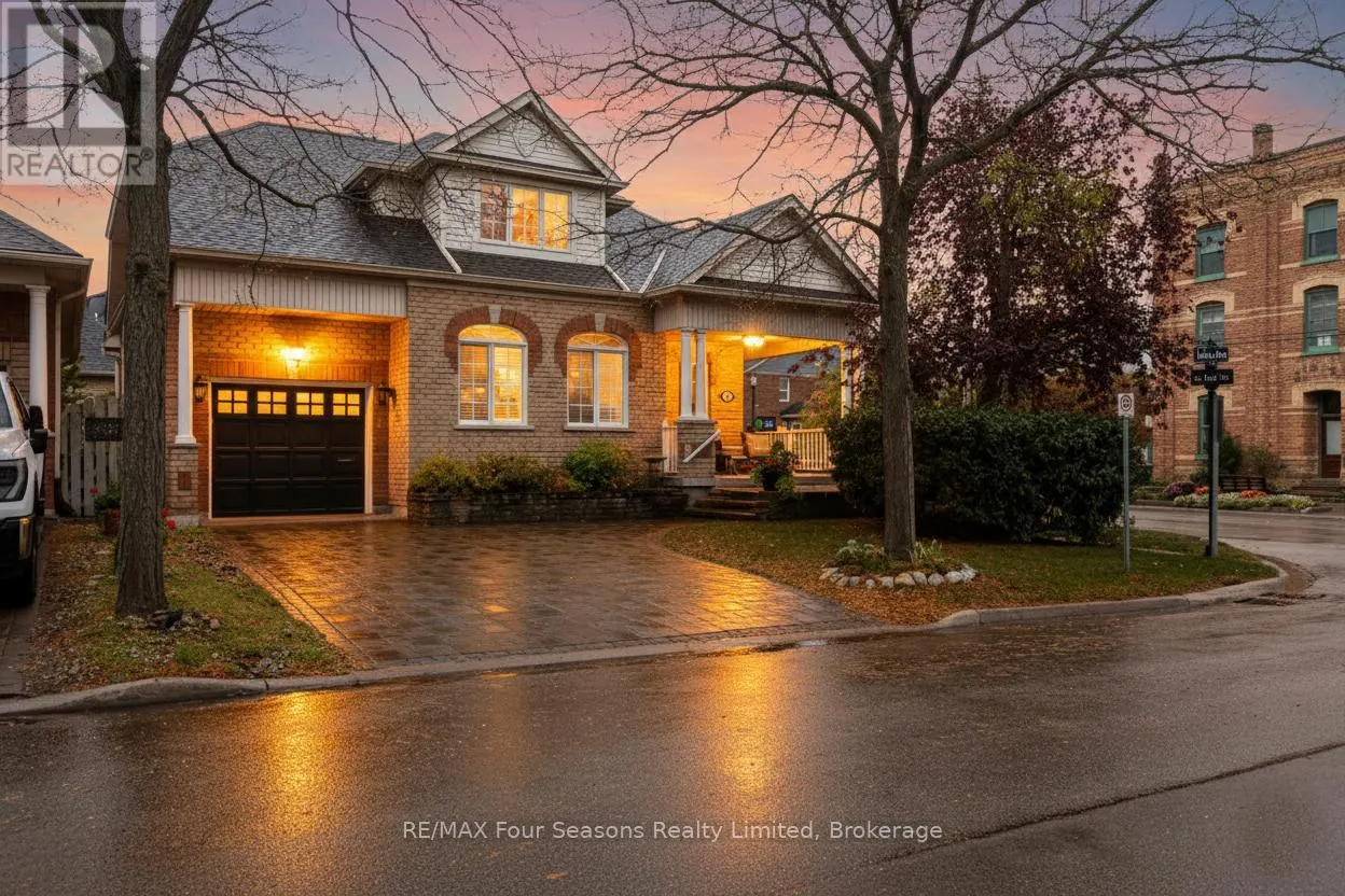 2 CALLARY CRESCENT
