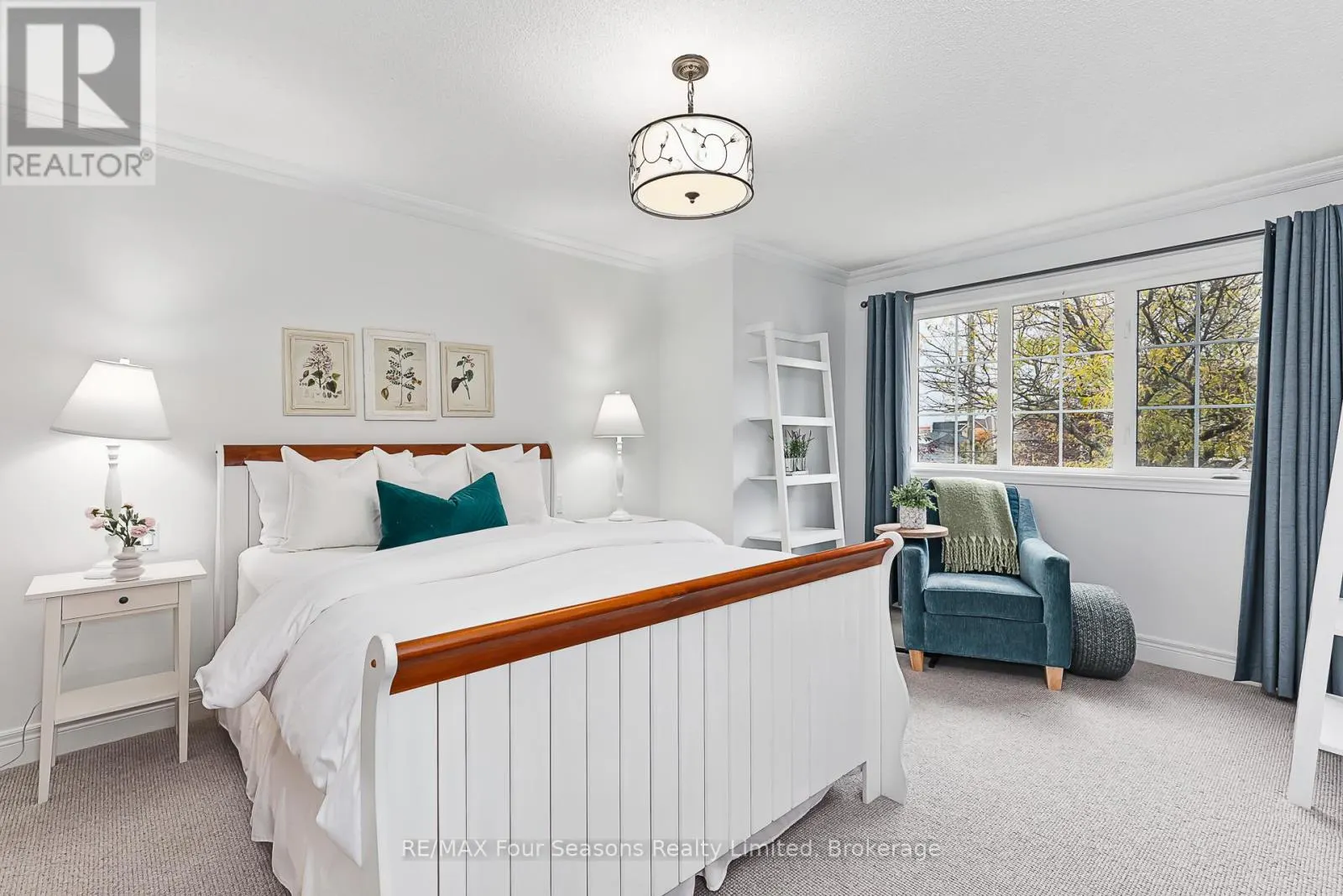 2 CALLARY CRESCENT